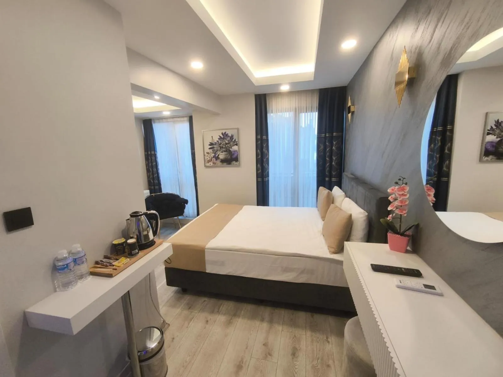 Bed in White Palace Haliç