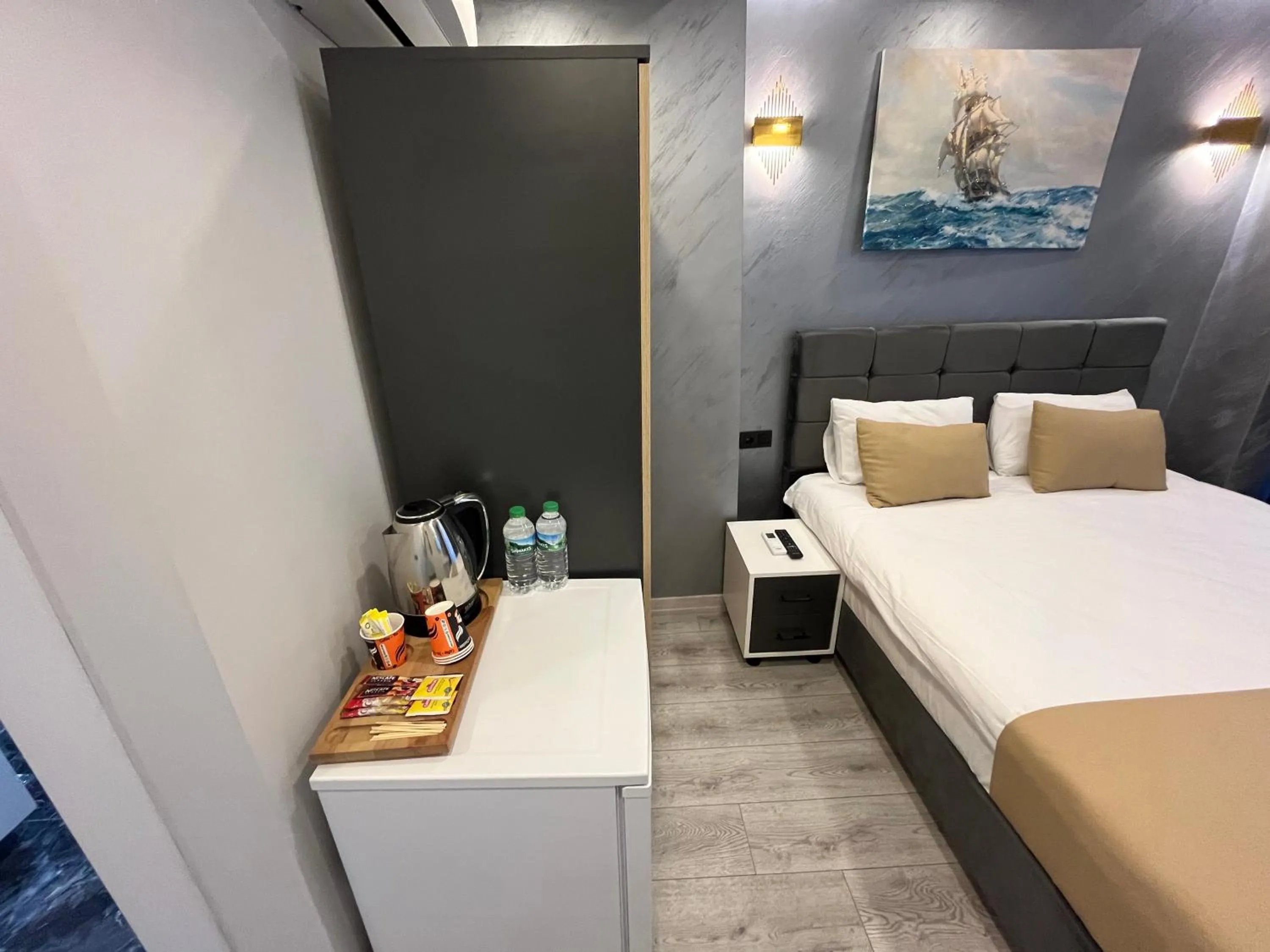 Bed in White Palace Haliç