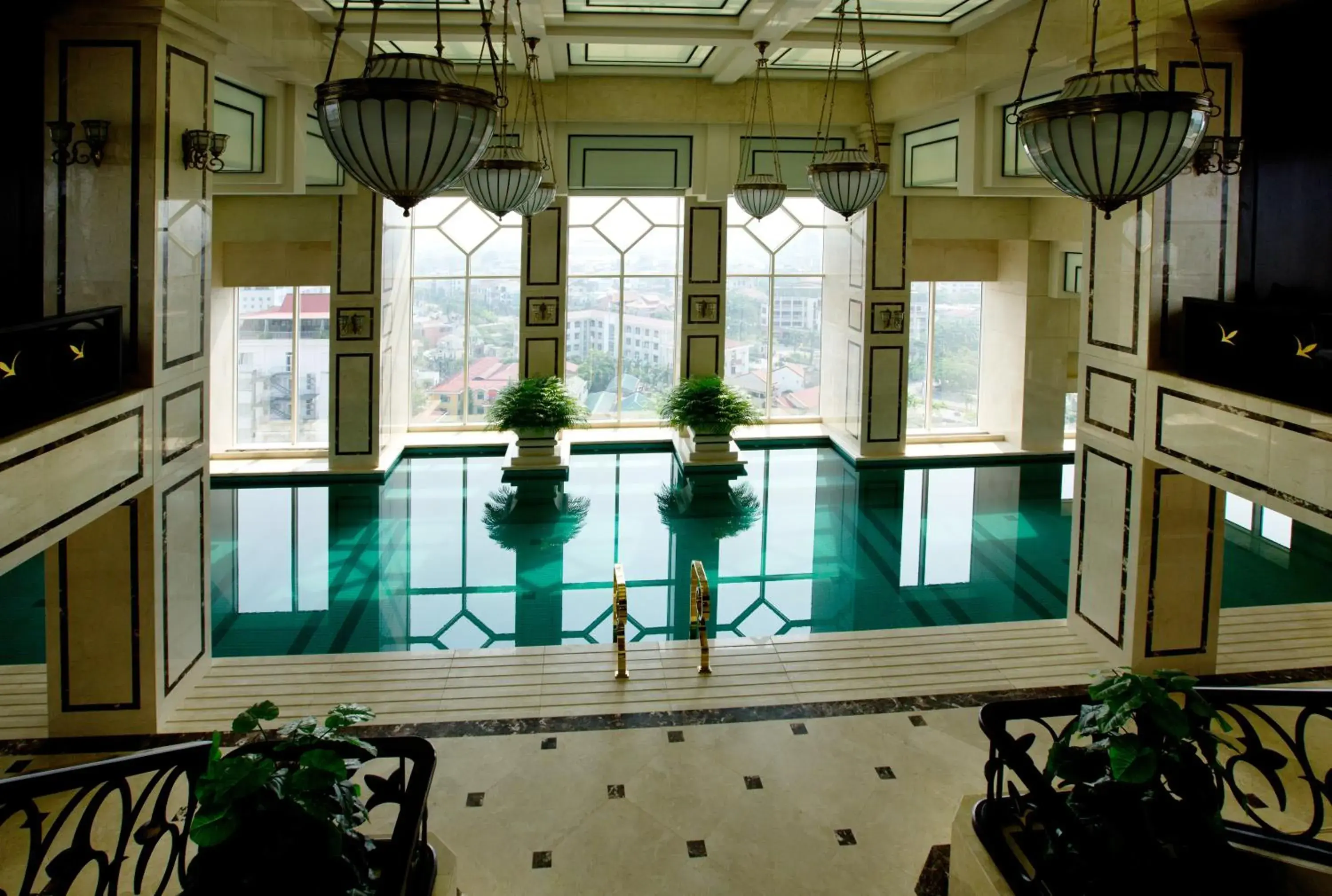 Swimming pool in Eldora Hotel Swimming pool in Eldora Hotel