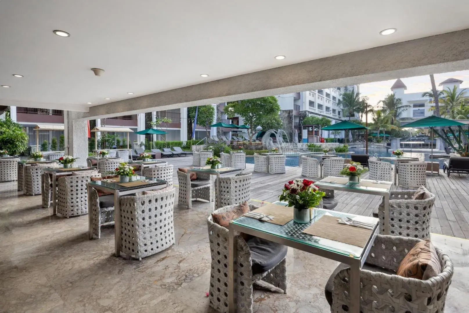 Restaurant/places to eat in Sanur Resort Watujimbar Restaurant/places to eat in Sanur Resort Watujimbar