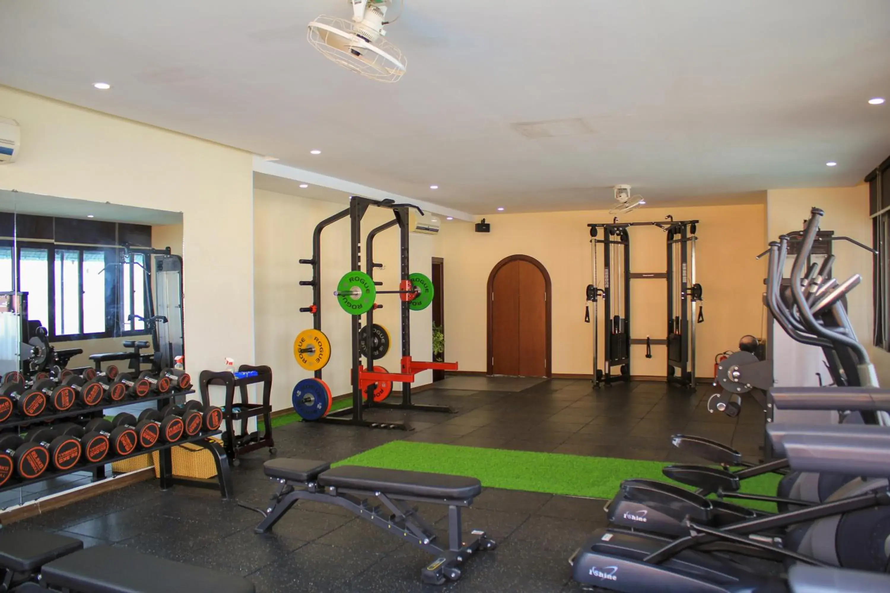 Fitness centre/facilities in Thanh Lich Royal Boutique Fitness centre/facilities in Thanh Lich Royal Boutique