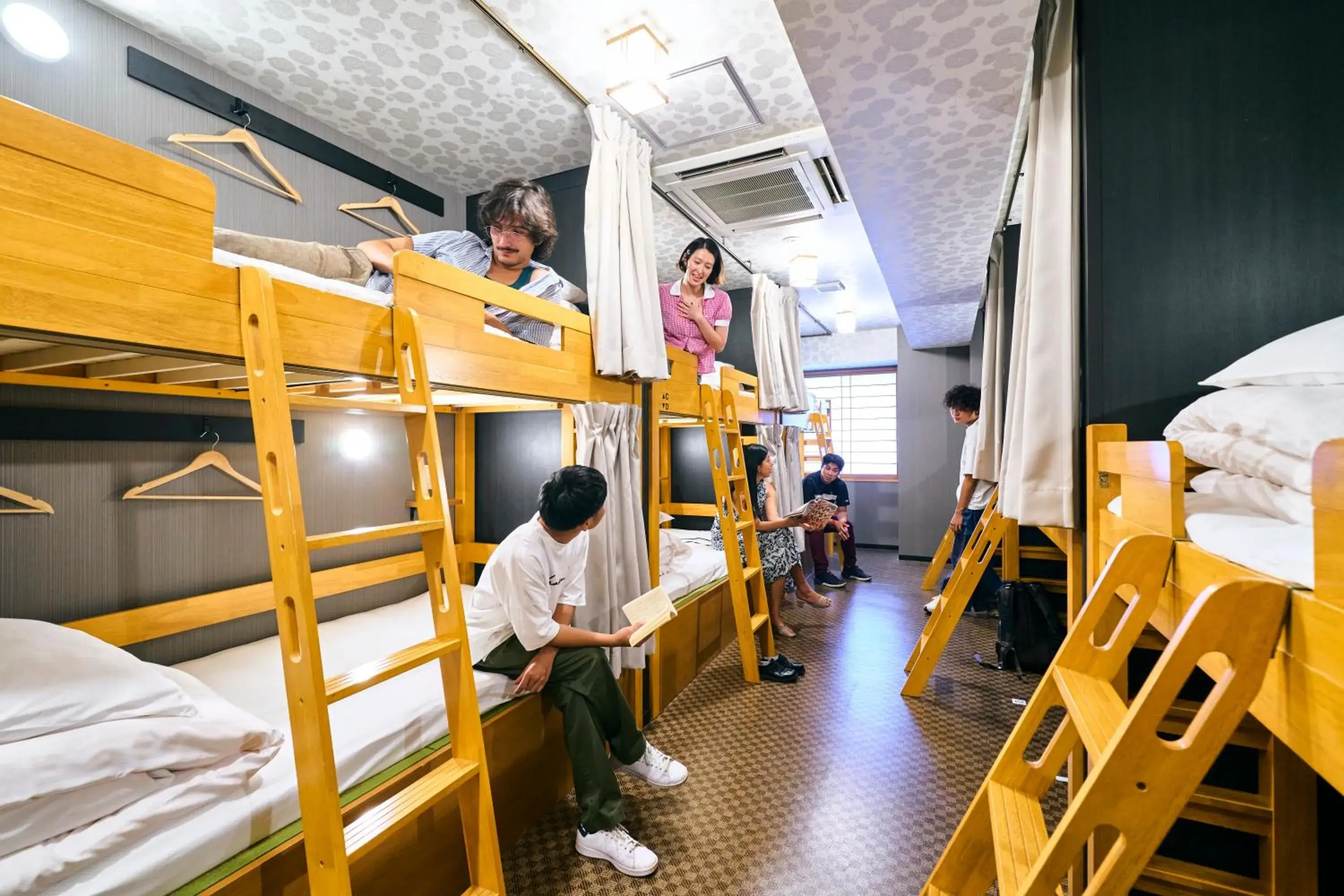 bunk bed, Bed in COGO TENNOJI bunk bed, Bed in COGO TENNOJI