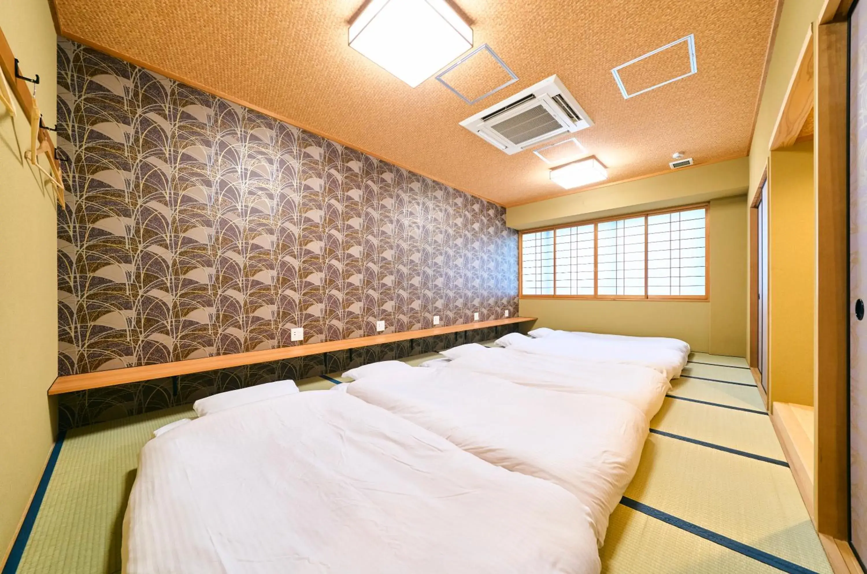 Photo of the whole room, Bed in COGO TENNOJI Photo of the whole room, Bed in COGO TENNOJI