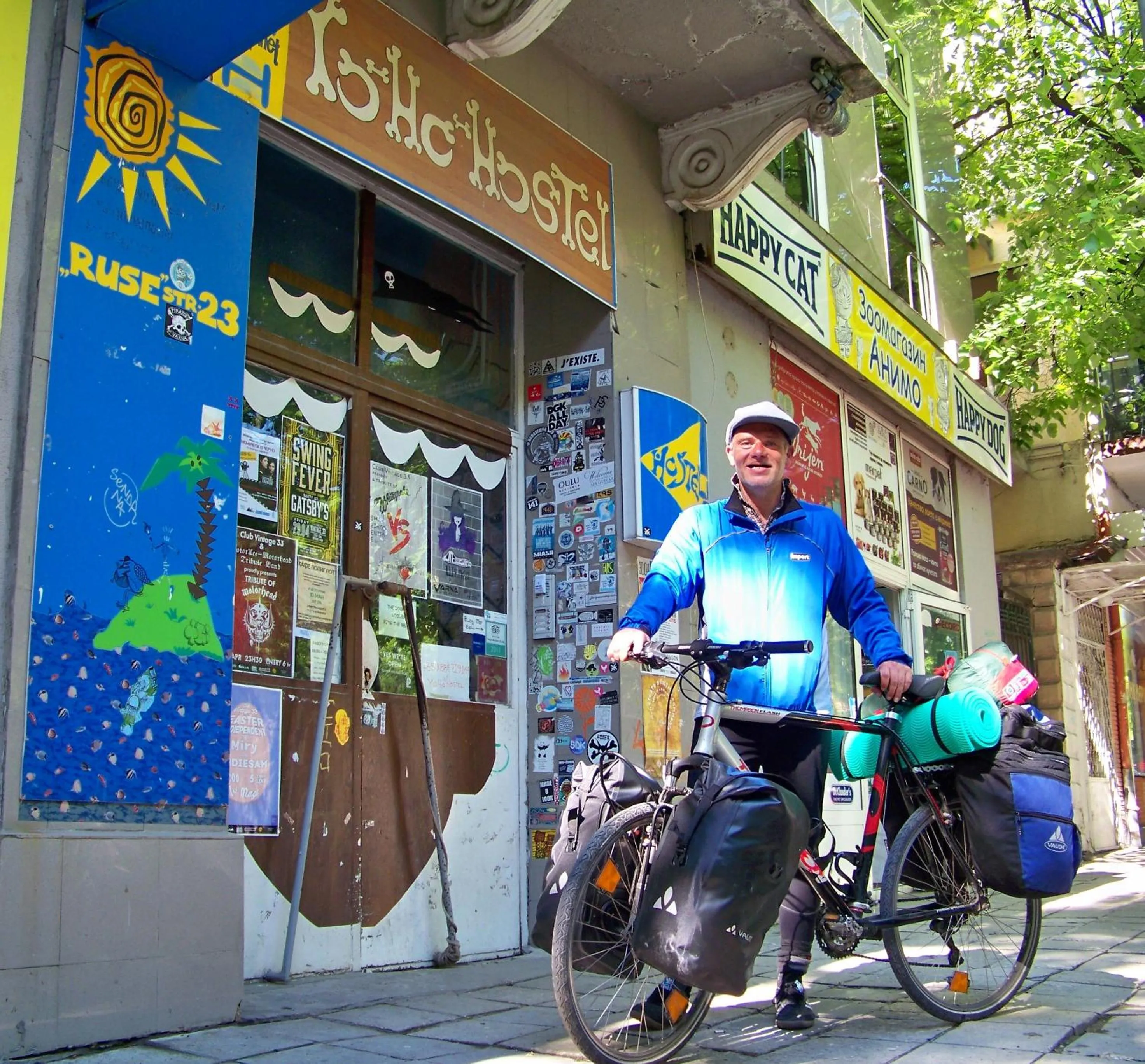 Cycling in Yo Ho Hostel