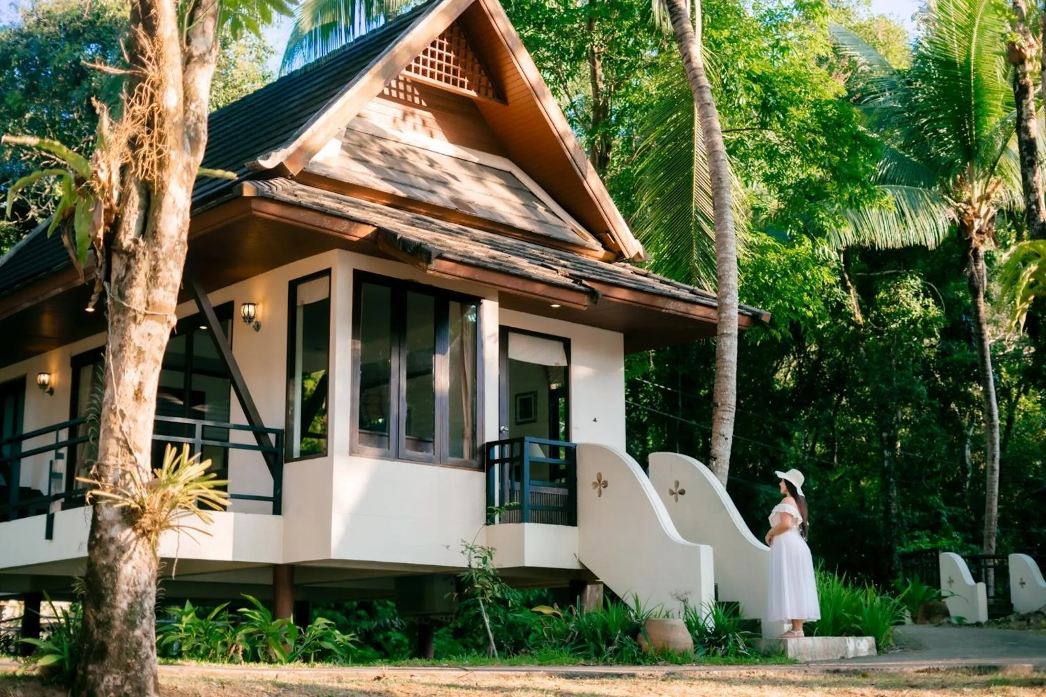 Property building in Kooncharaburi Resort - Koh Chang