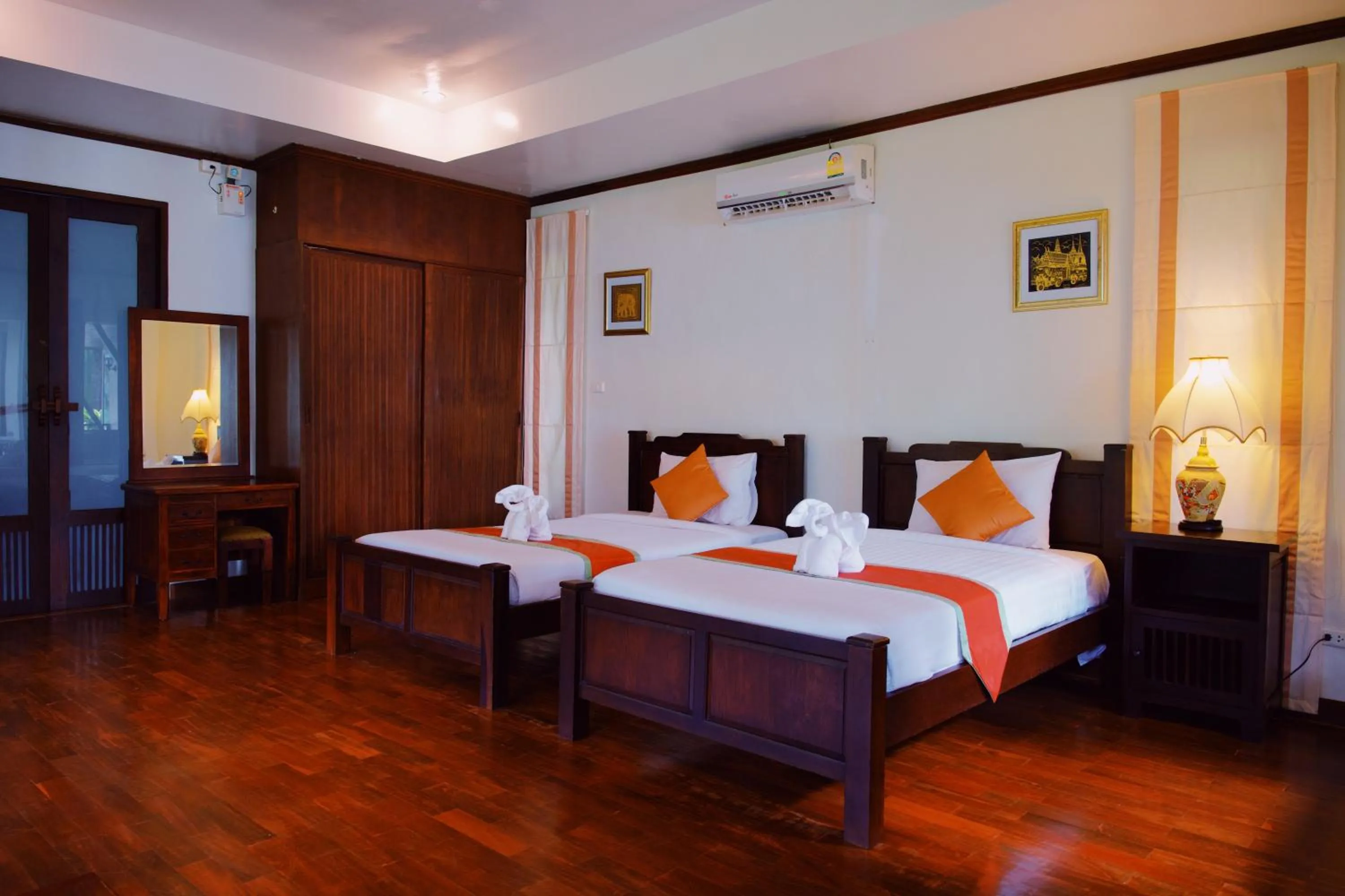 Bed in Kooncharaburi Resort - Koh Chang