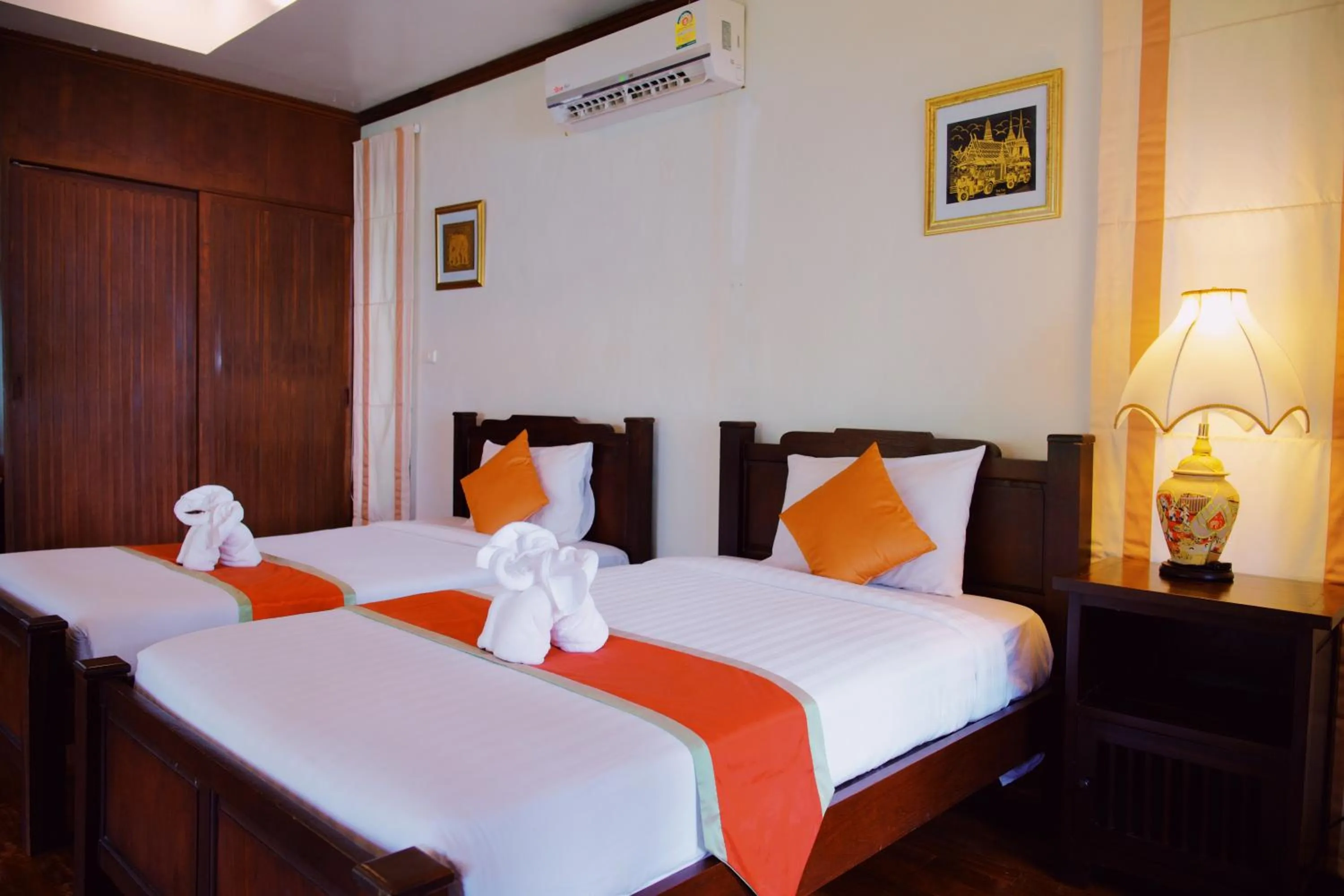 Bed in Kooncharaburi Resort - Koh Chang