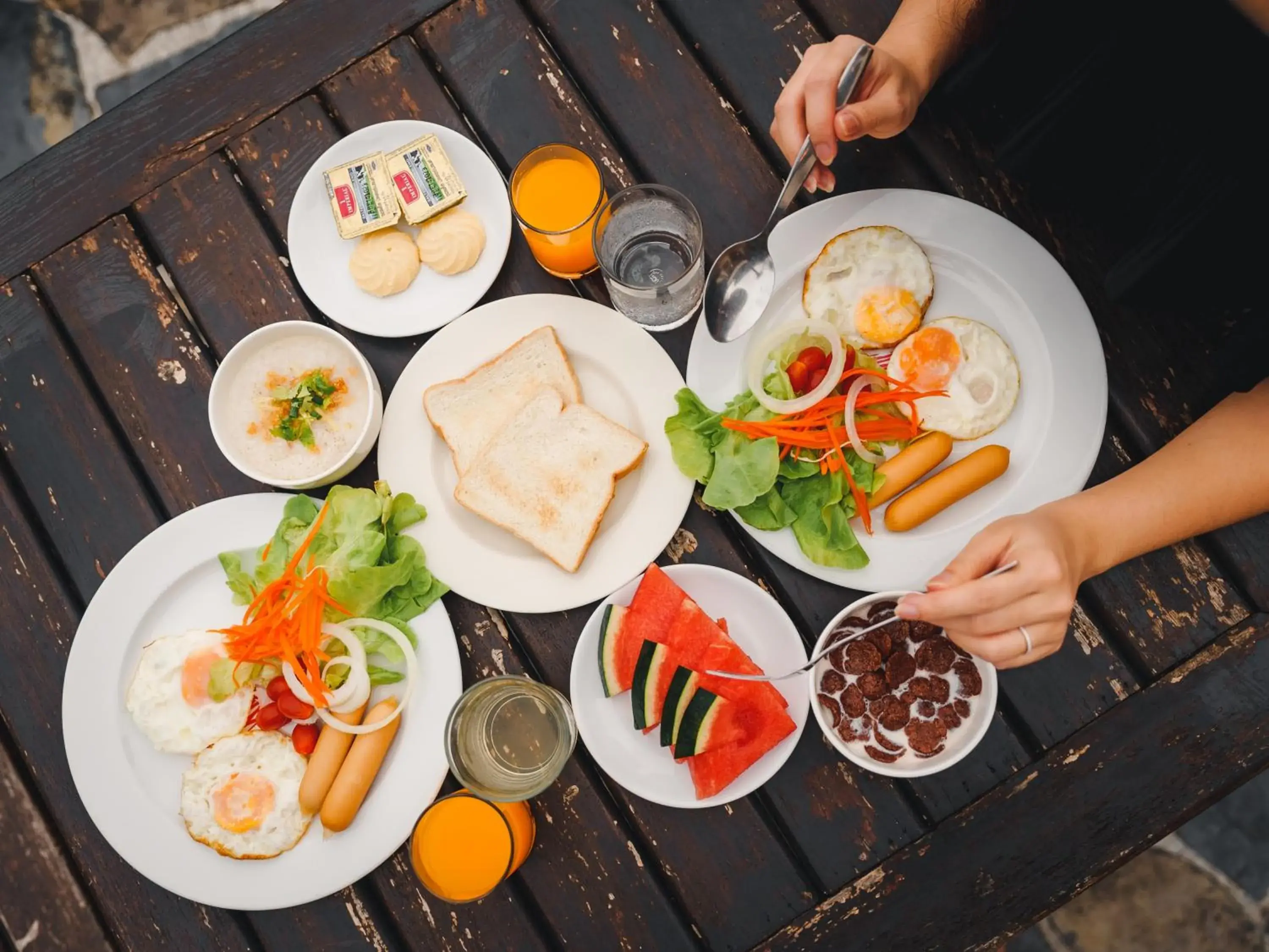 Food and drinks in Kooncharaburi Resort - Koh Chang Food and drinks in Kooncharaburi Resort - Koh Chang