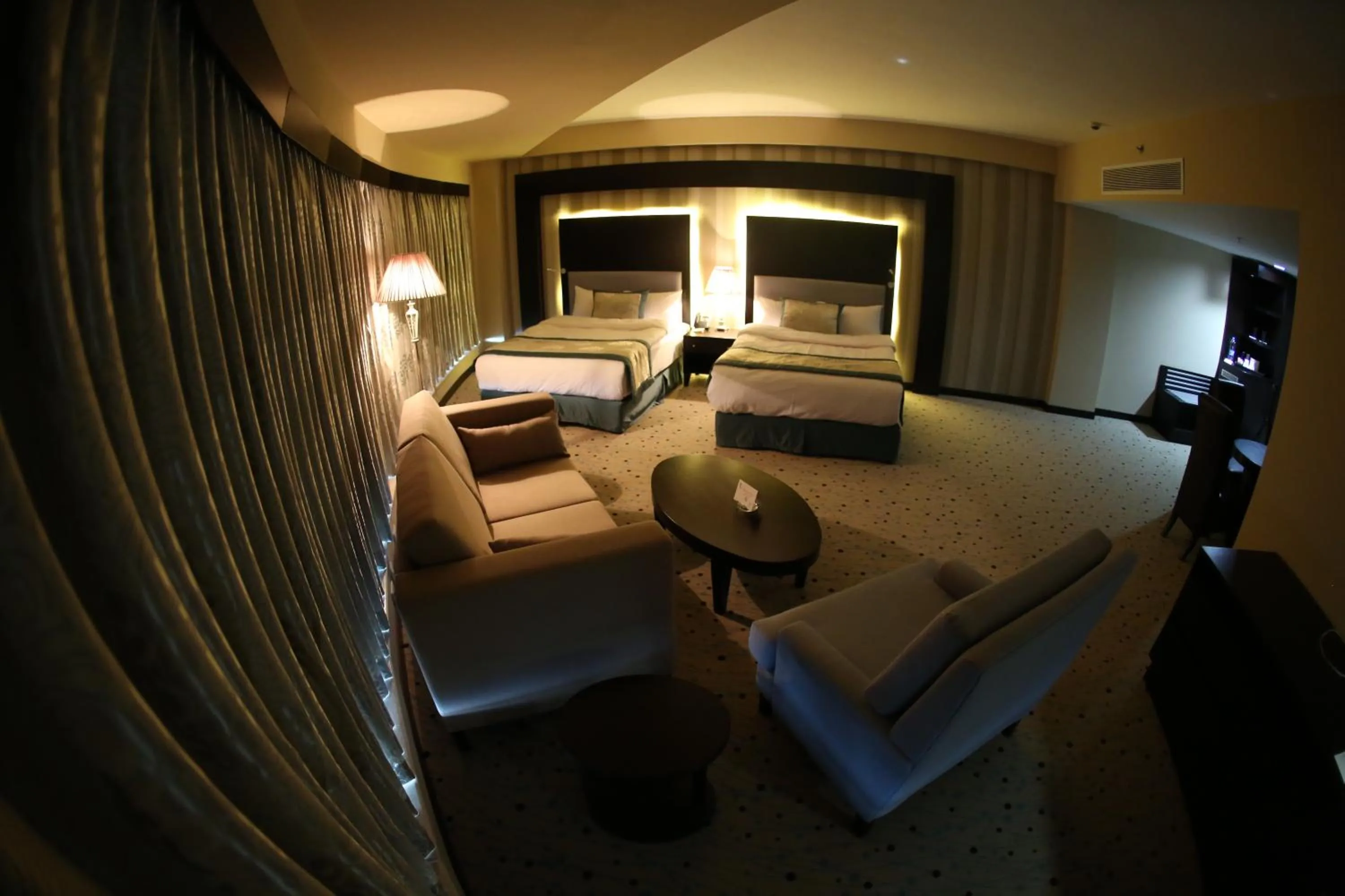 Bedroom, Bed in Palestine Plaza Hotel