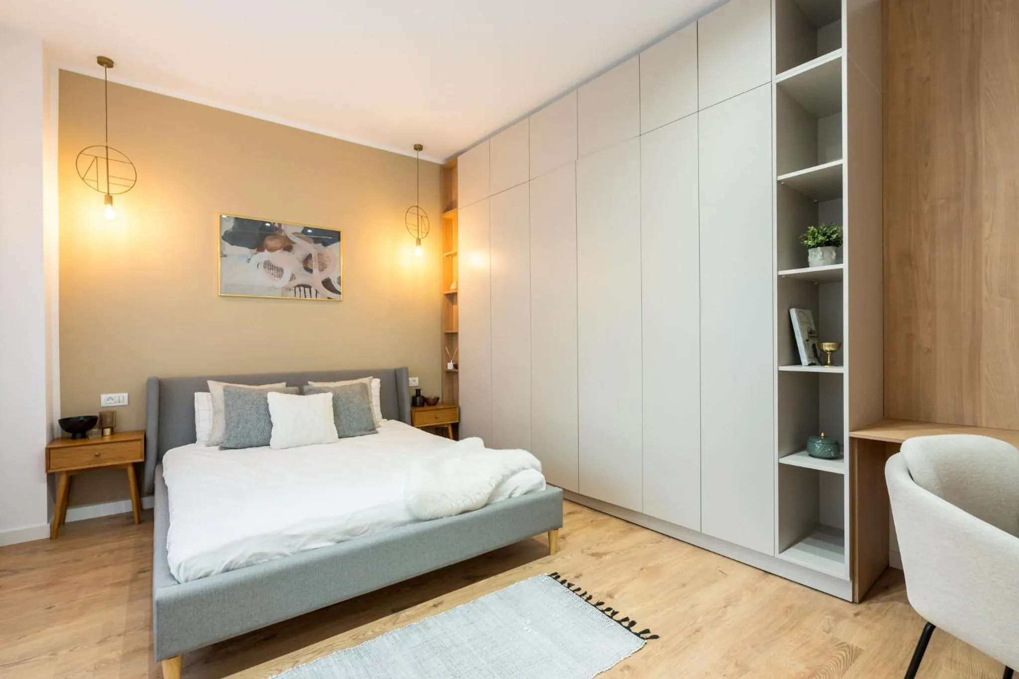 Crystal 3BDR Apartment In Center