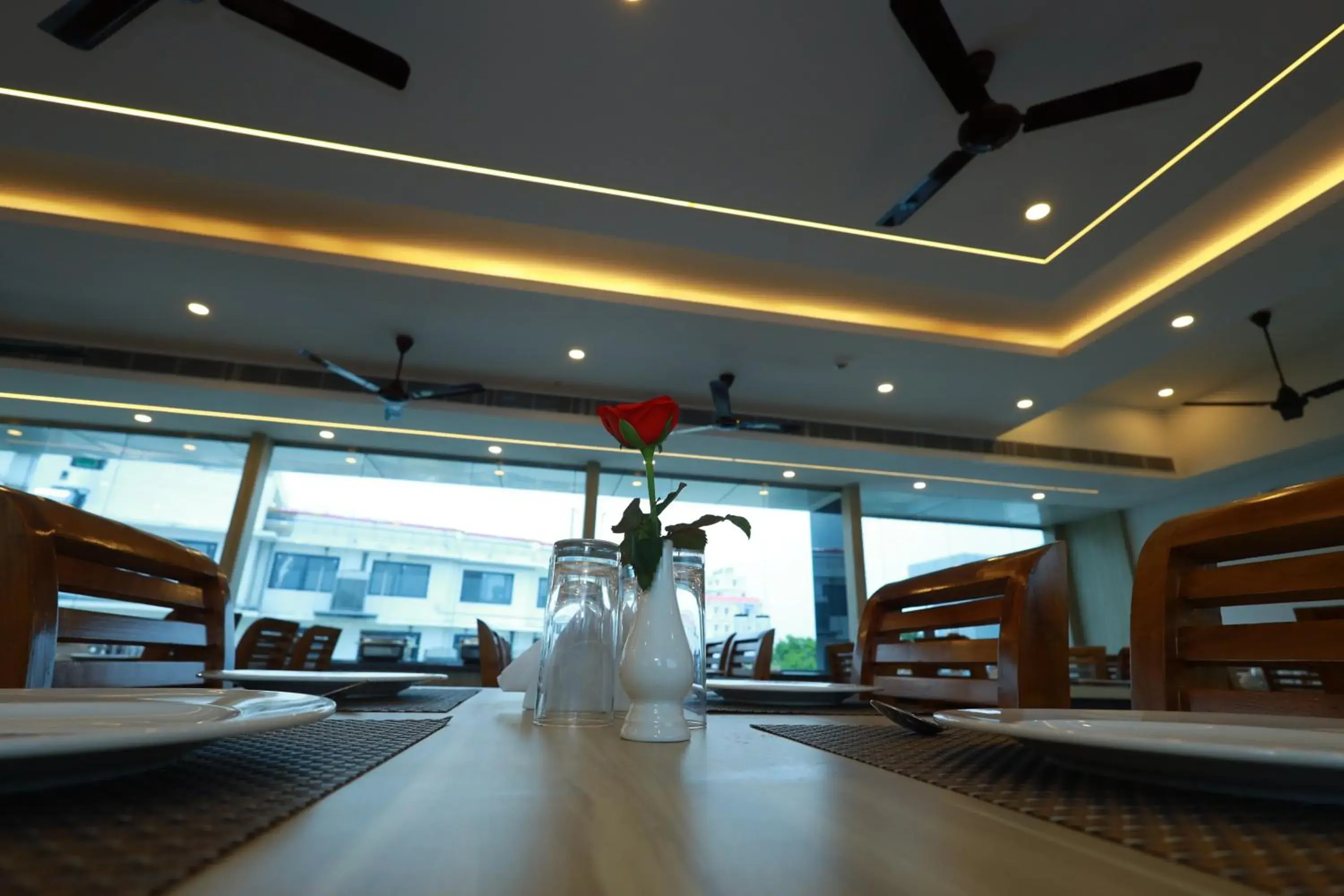 Restaurant/places to eat in Goodland Elegance Restaurant/places to eat in Goodland Elegance