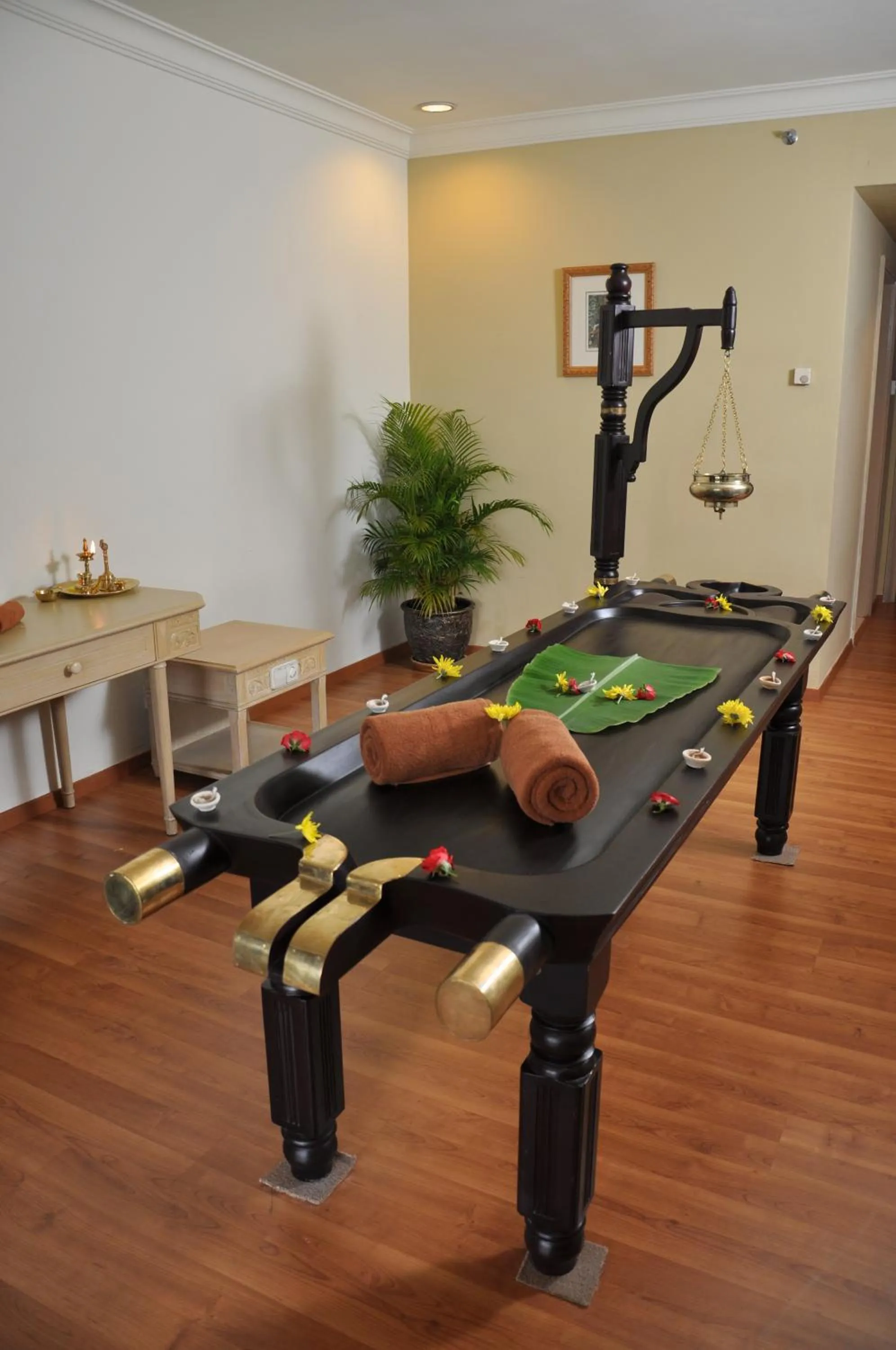 Massage in Goodland Elegance