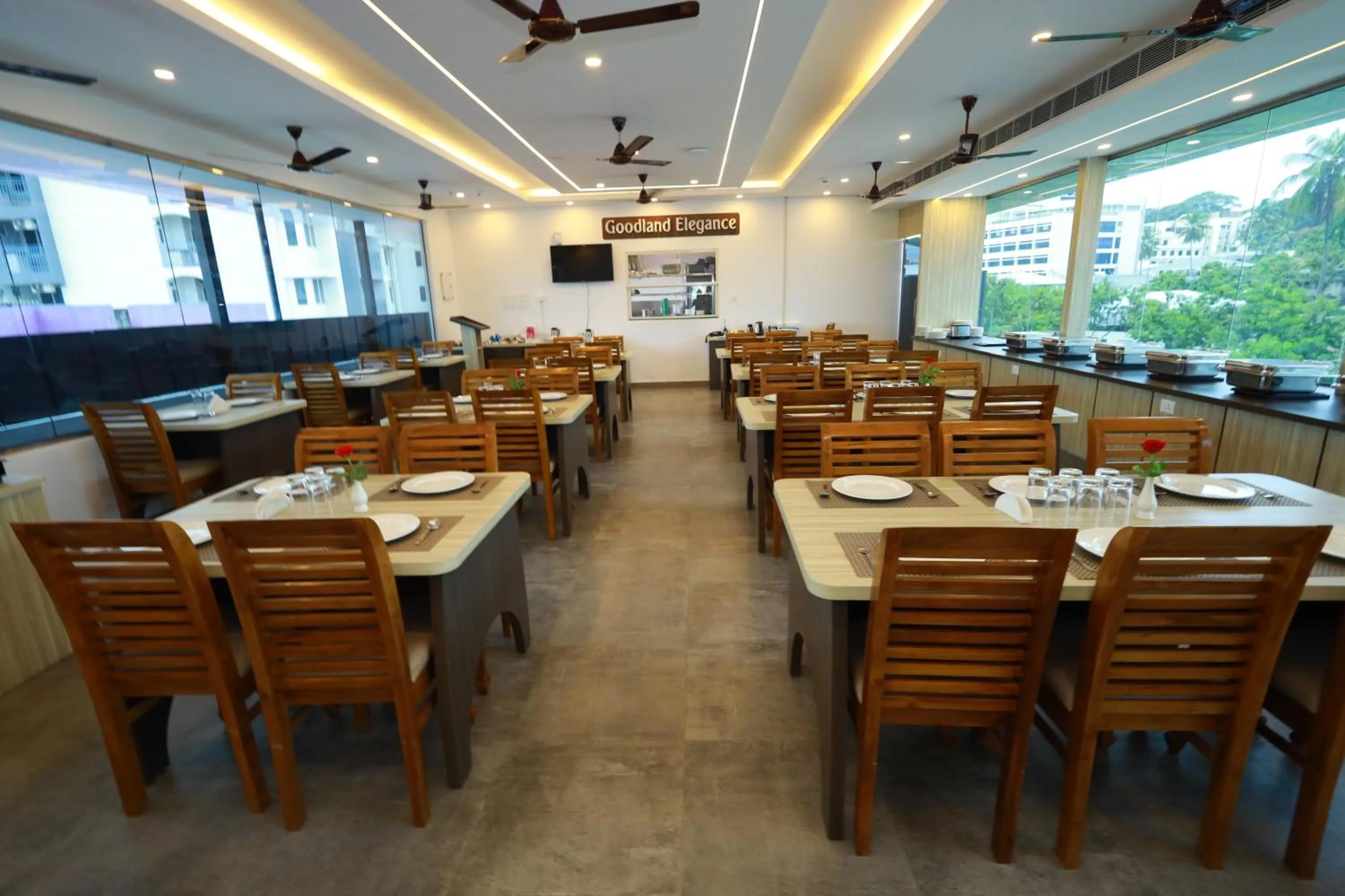 Restaurant/places to eat in Goodland Elegance