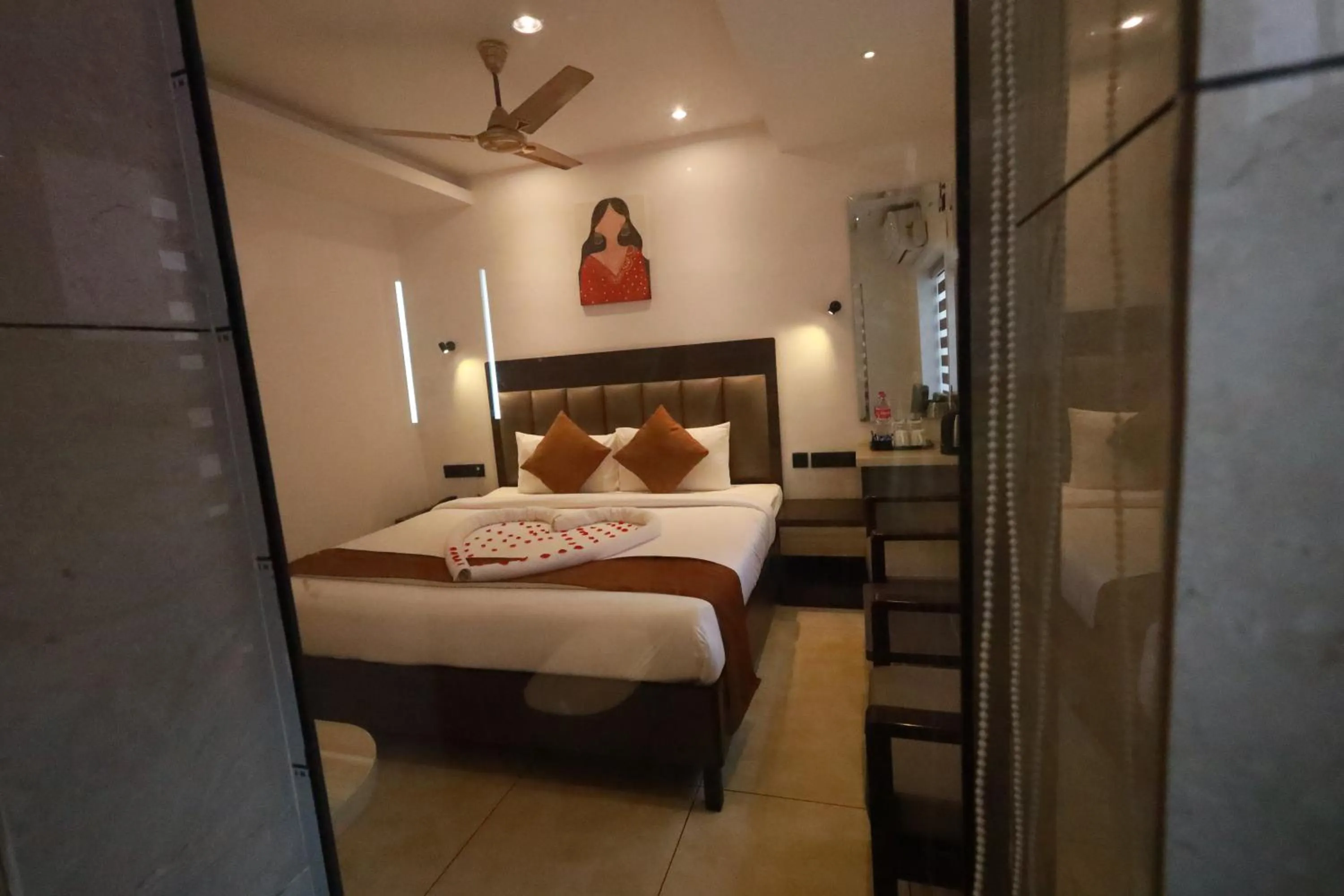 Bed in Goodland Elegance