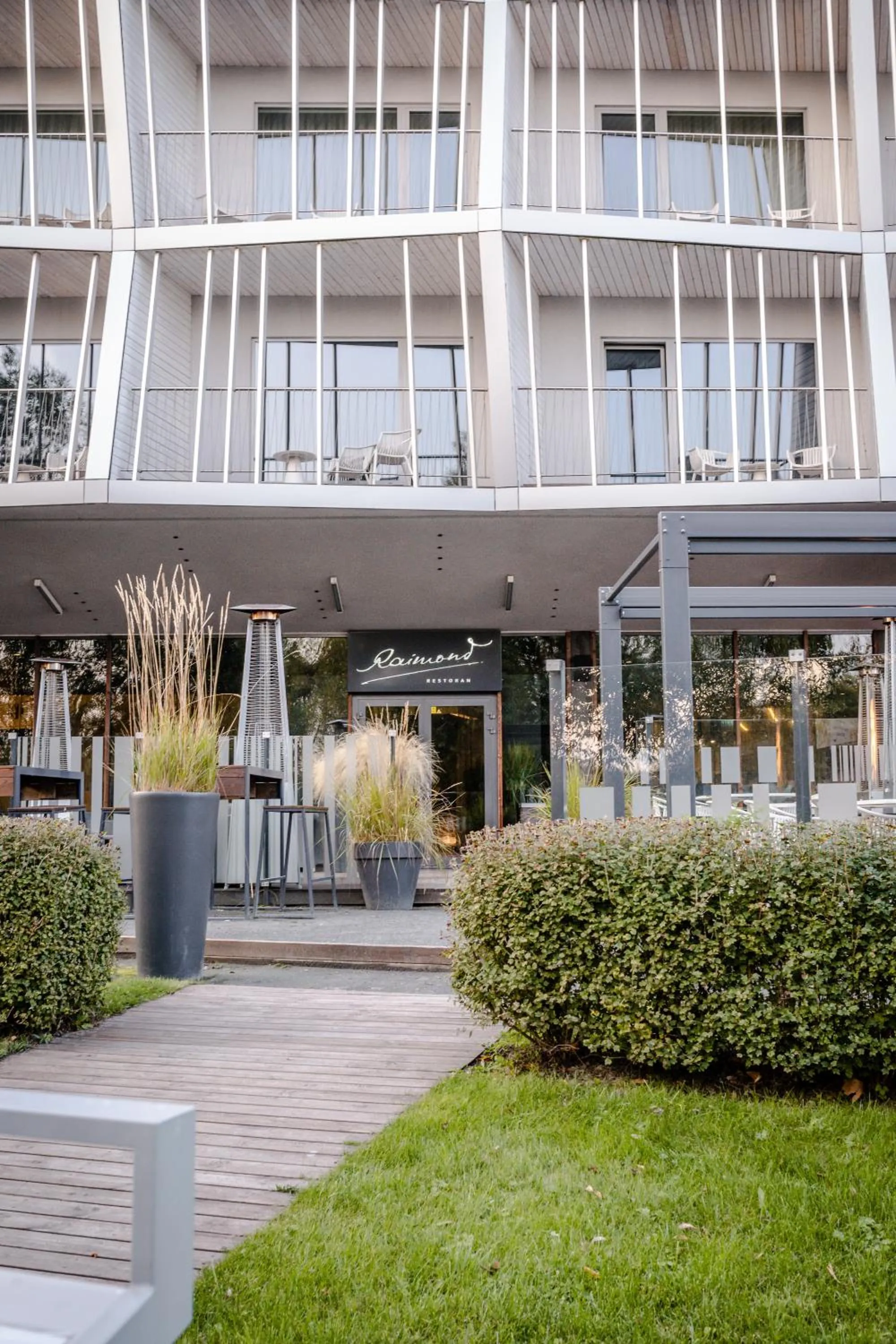 Restaurant/places to eat in Hedon Spa & Hotel