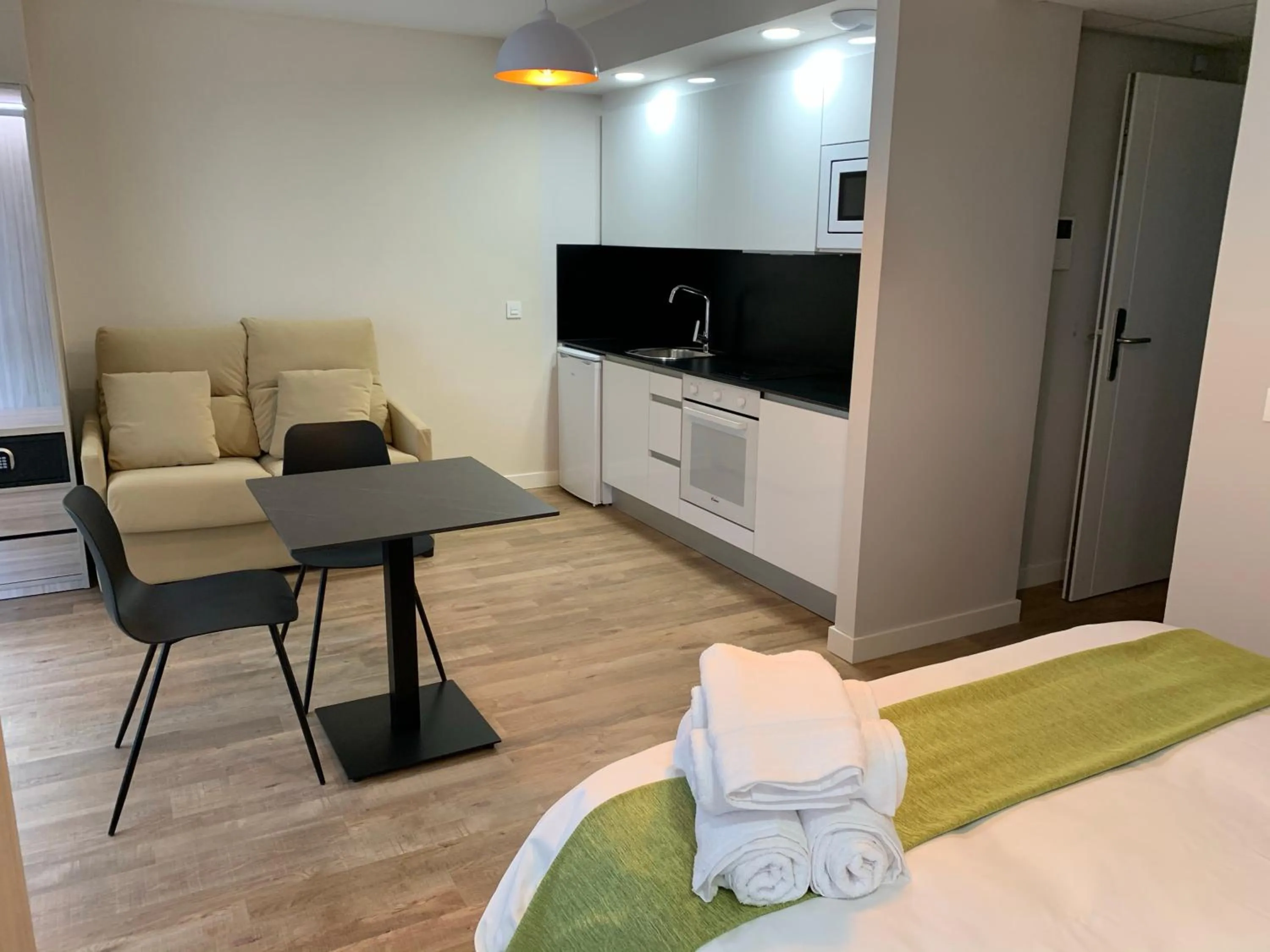 Kitchen or kitchenette in Hotel Essenzia