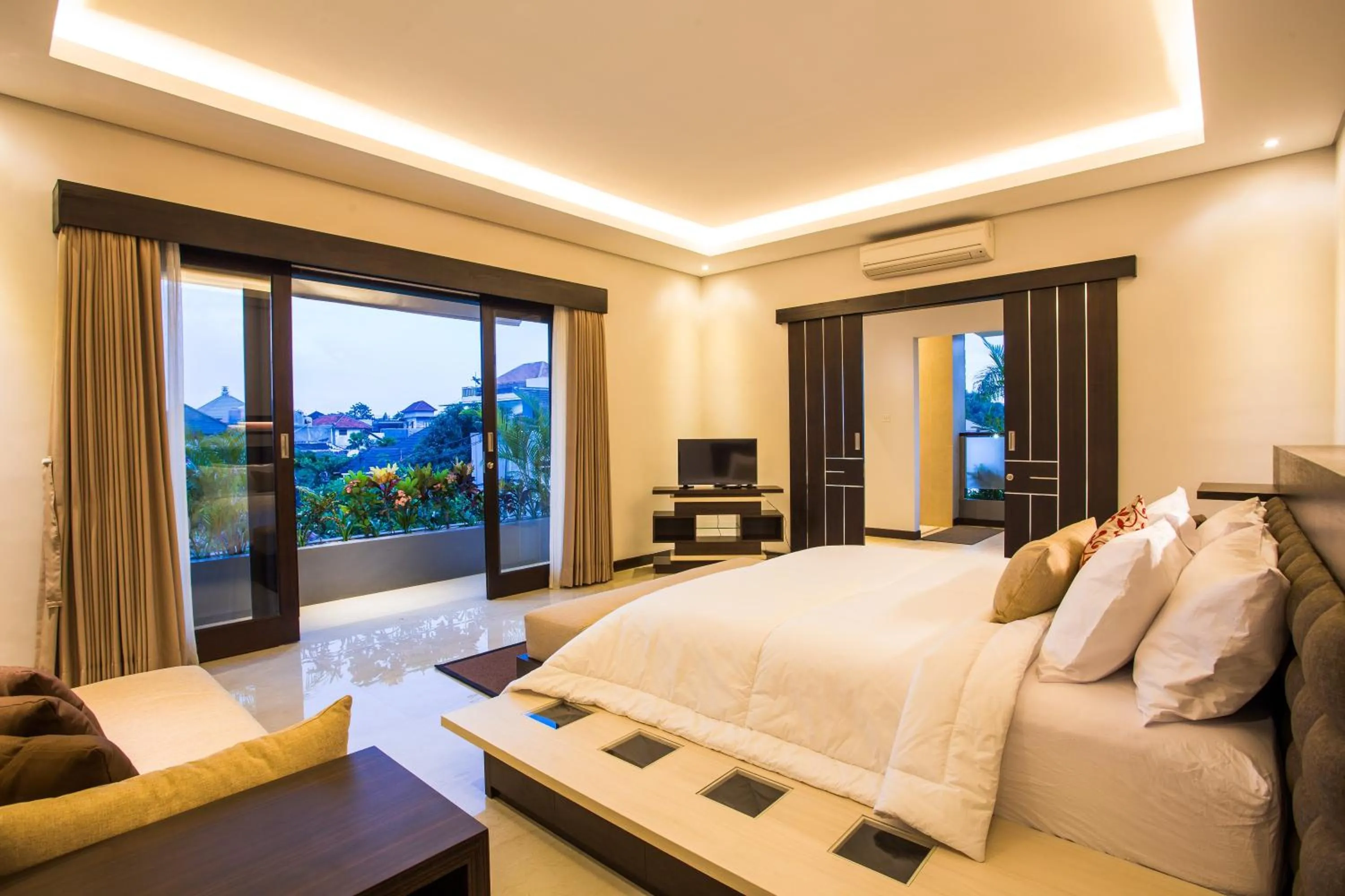 Bedroom, Bed in The Amarta Villa