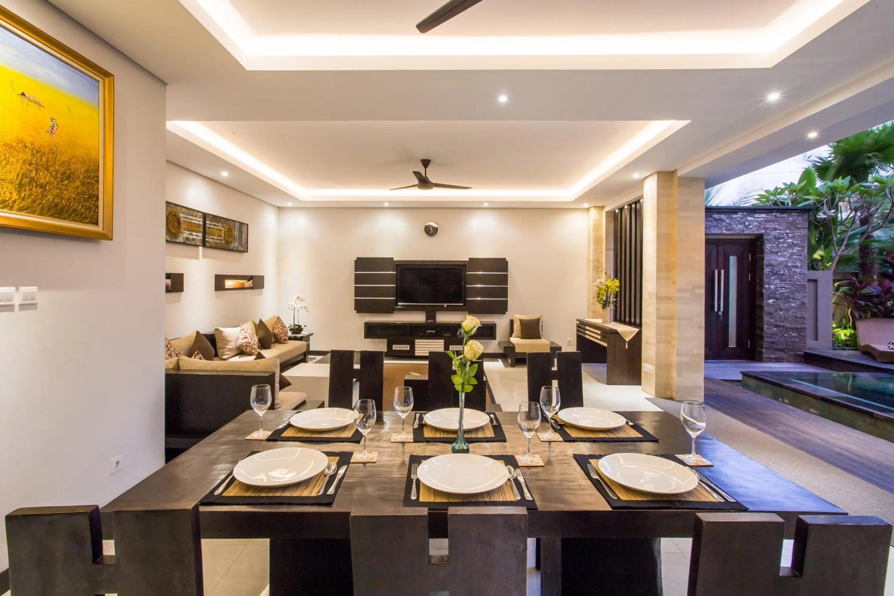 Restaurant/places to eat in The Amarta Villa