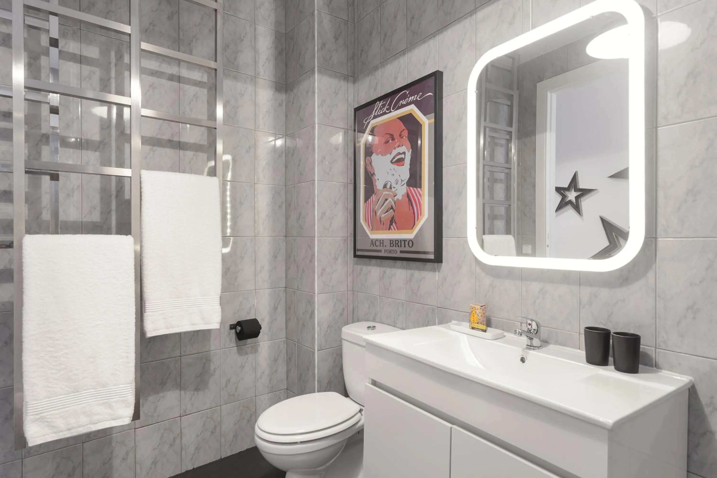 Bathroom in Oporto Chic & Cozy Studio Apartments