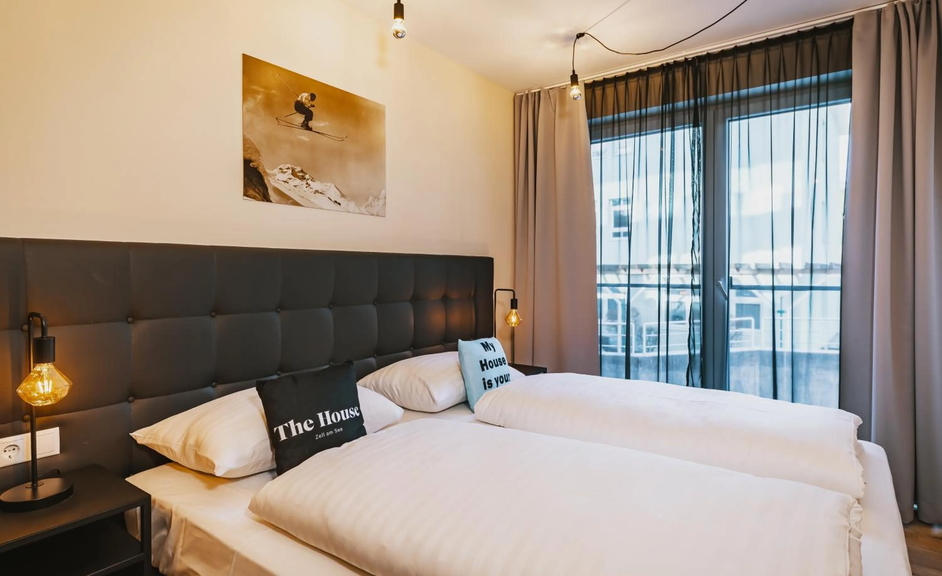 Bedroom, Bed in The House Zell am See