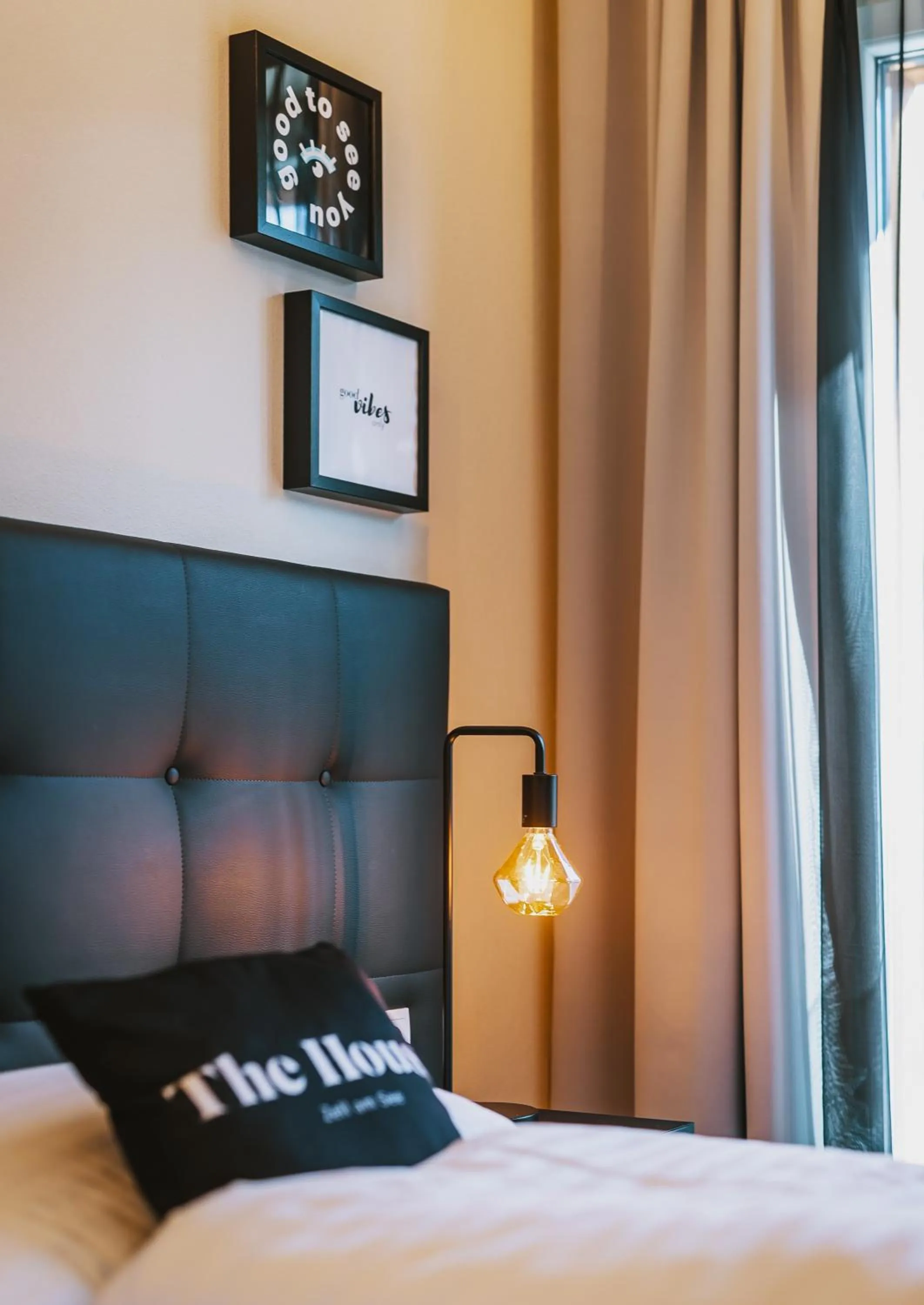 Bedroom, Bed in The House Zell am See