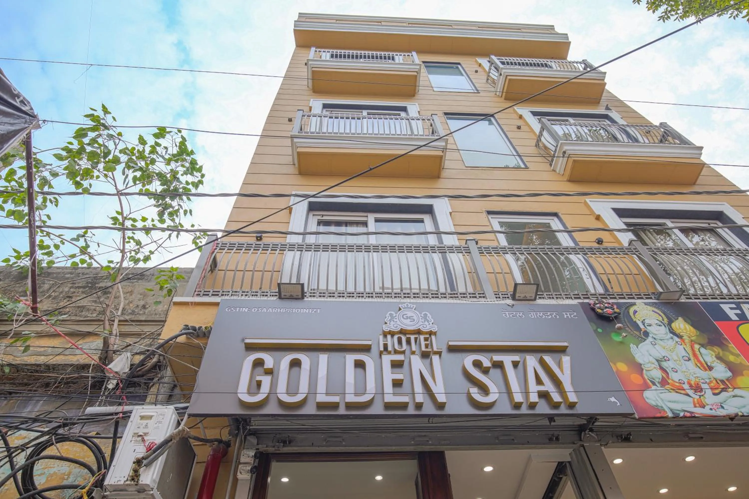 Hotel Golden Stay