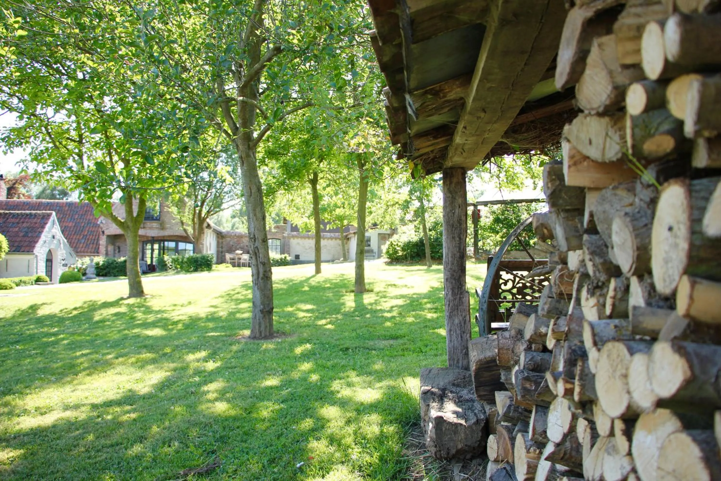 Garden view in B&B Het Stille Genoegen