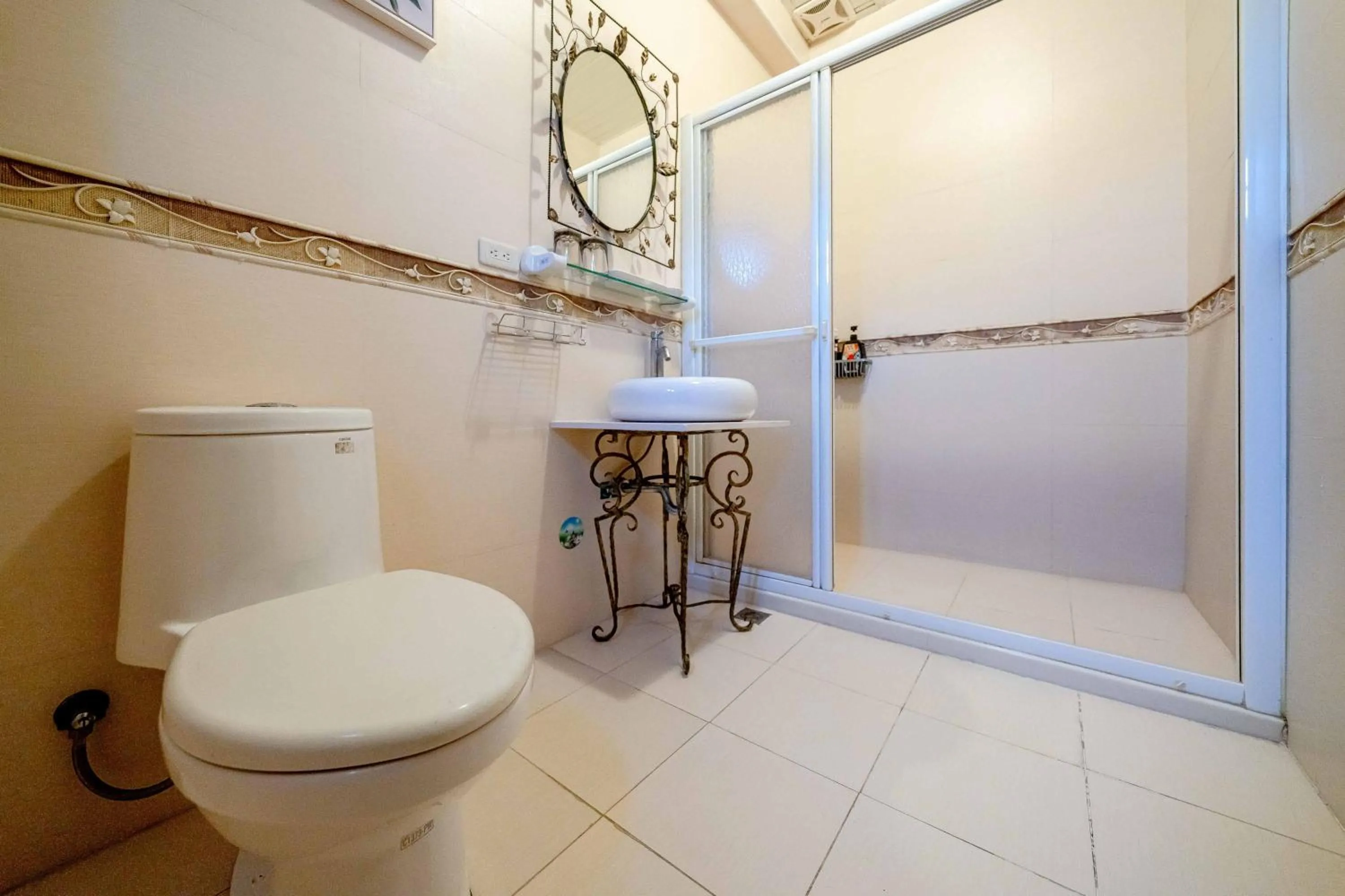 Bathroom in Evergreen Garden House