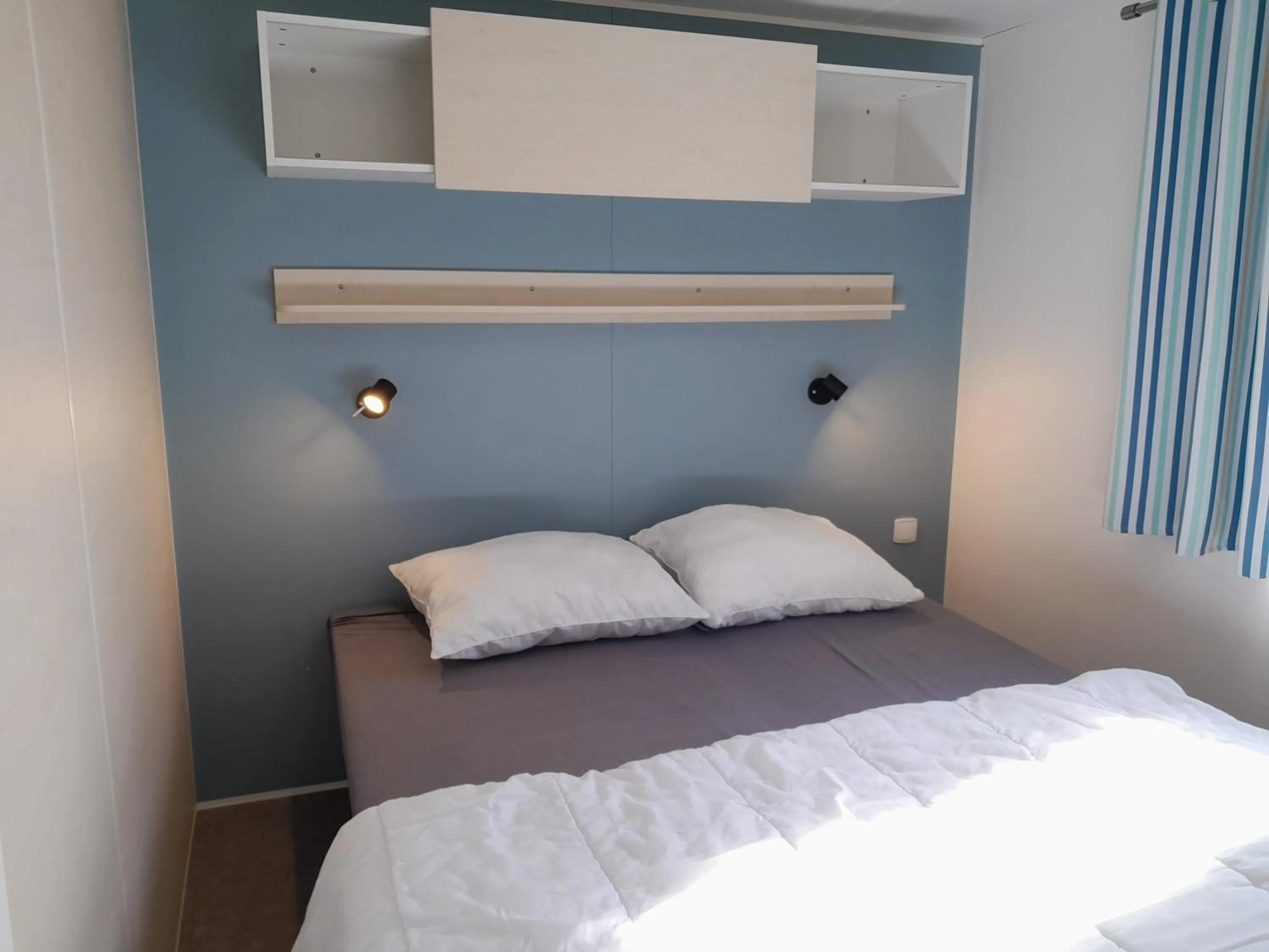 Bed in Vakantiepark Breebos
