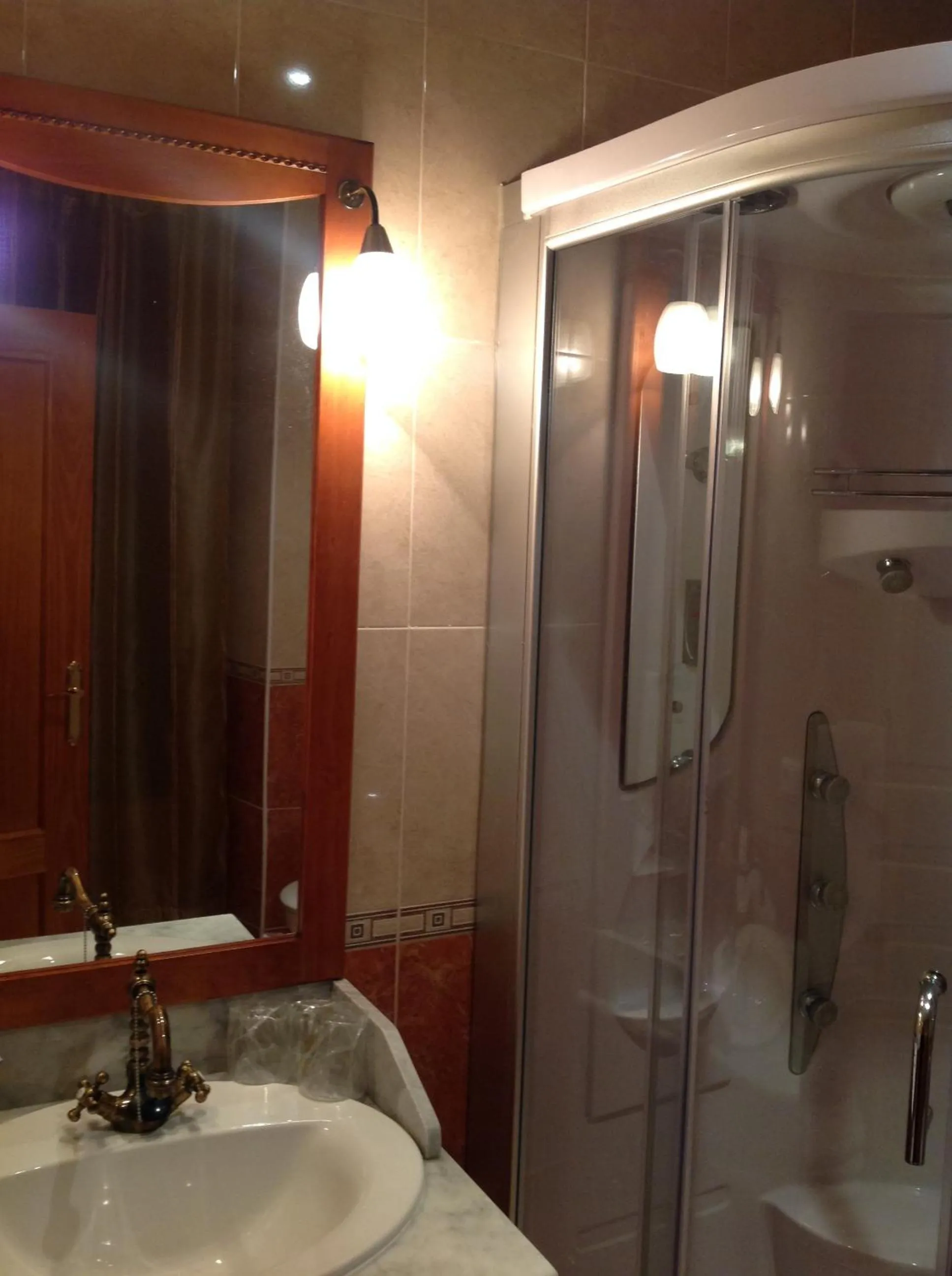 Bathroom in Hotel Julio