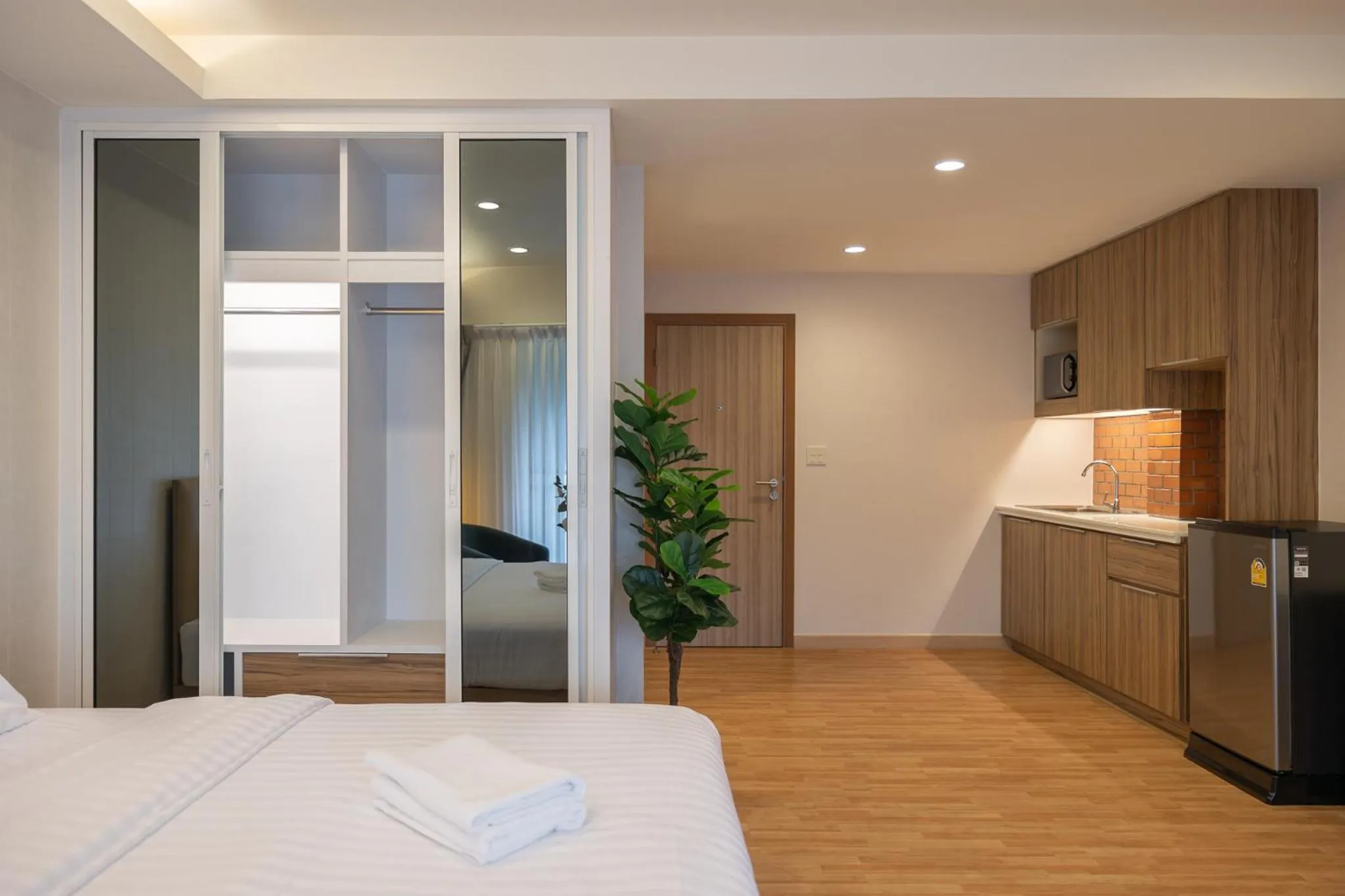 Photo of the whole room, Bed in Exoresidence The Heart of Chinatown