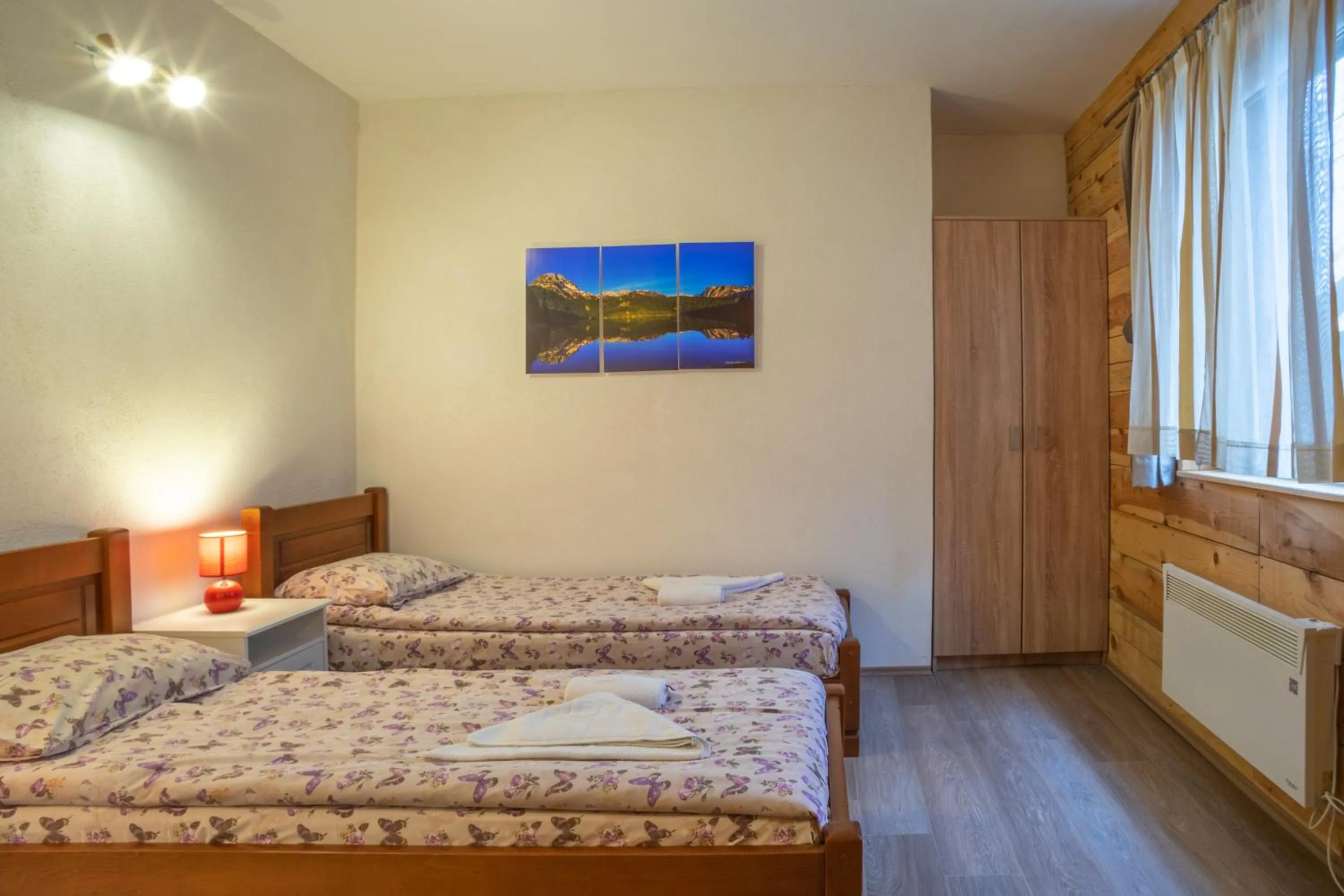 Bed in Apartments Peaks