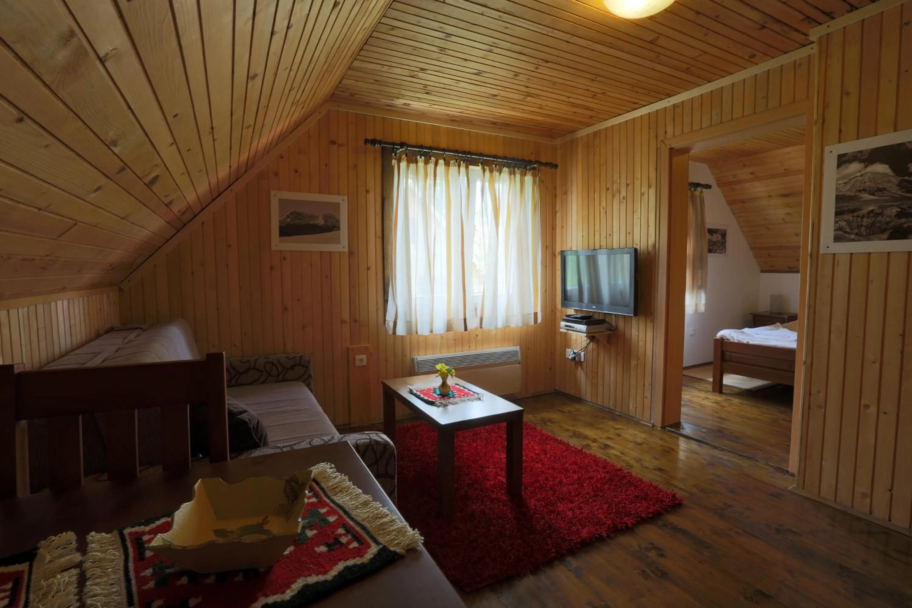 TV and multimedia, Bed in Apartments Peaks