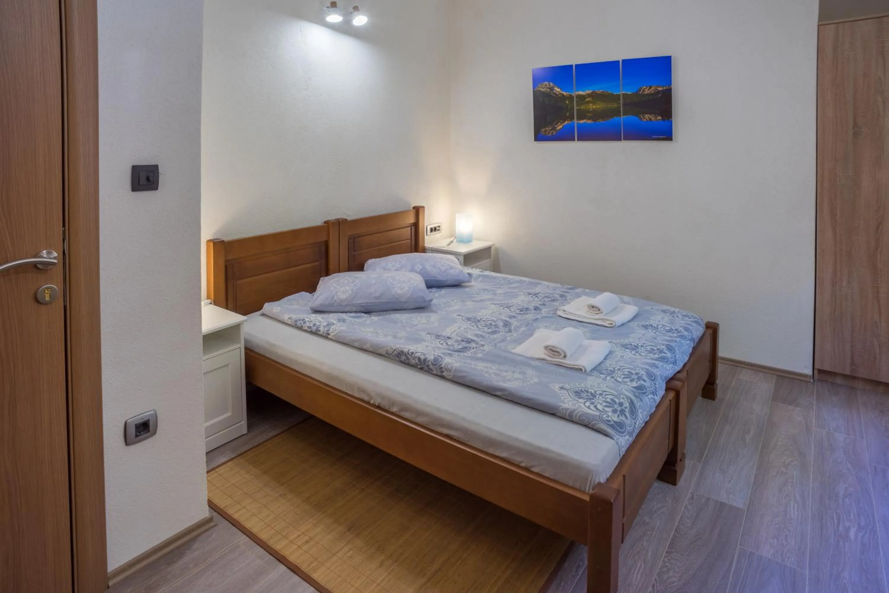 Bed in Apartments Peaks