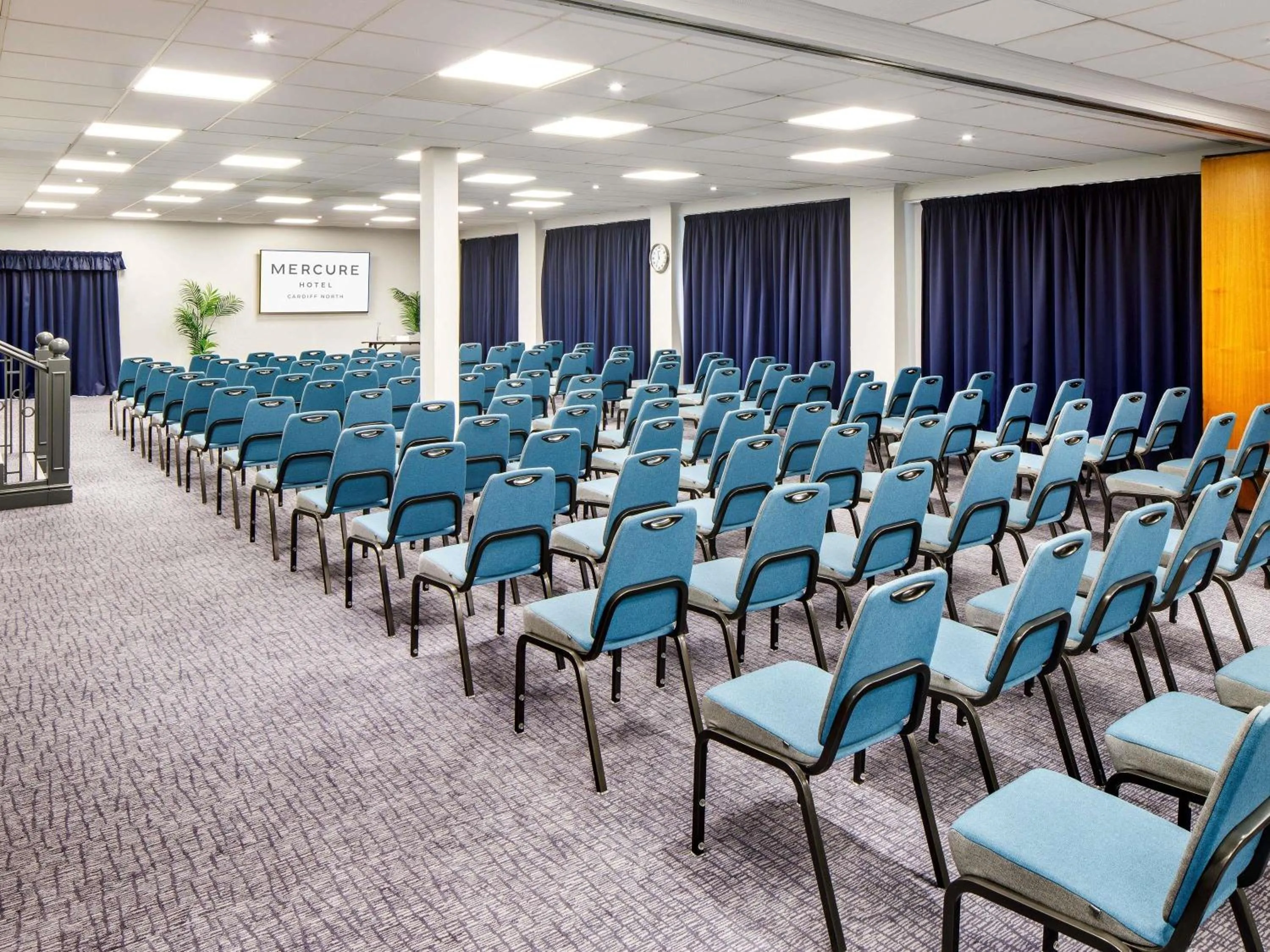 Meeting/conference room in Mercure Cardiff North Hotel