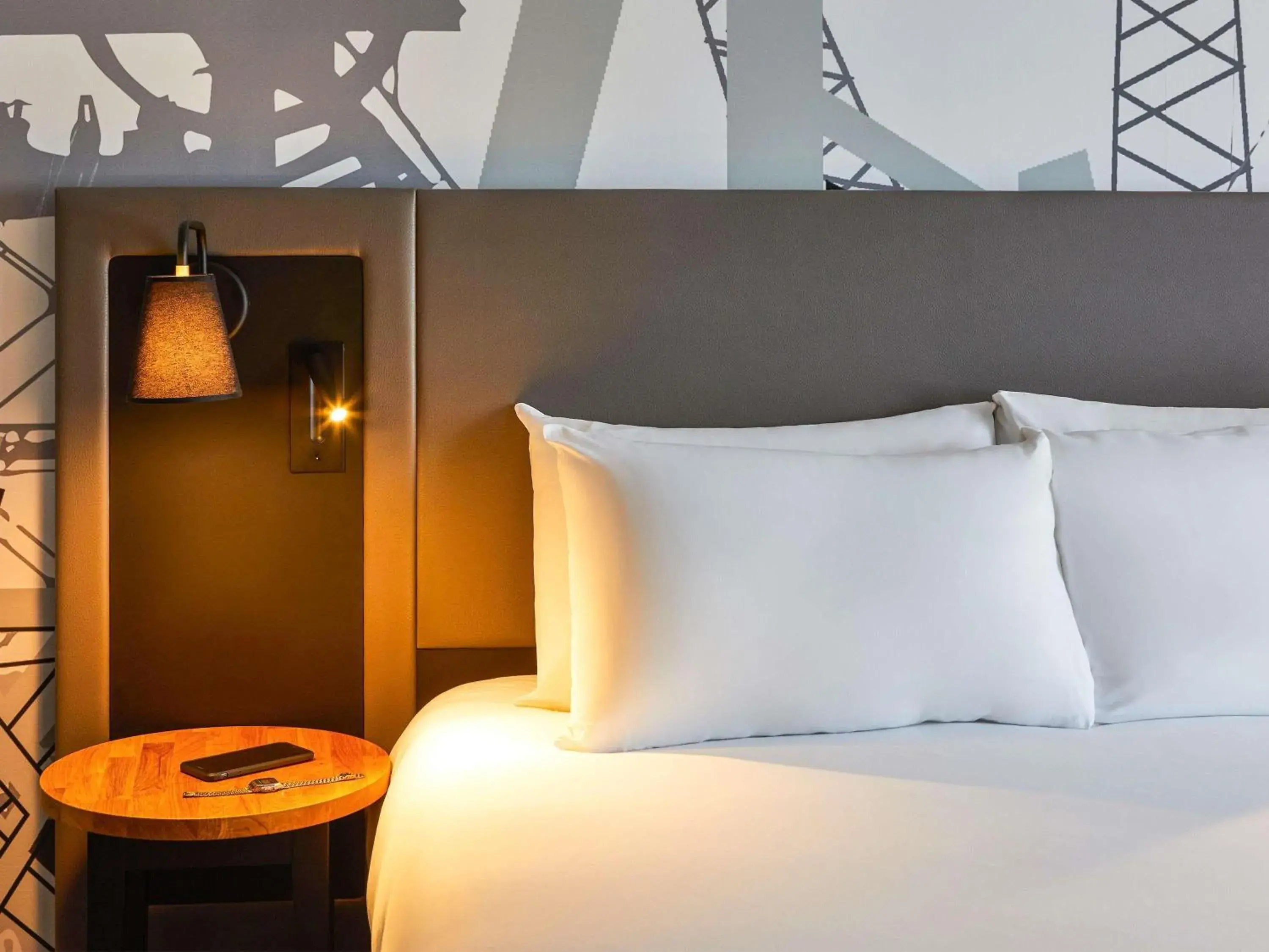 Bedroom, Bed in Mercure Cardiff North Hotel Bedroom, Bed in Mercure Cardiff North Hotel