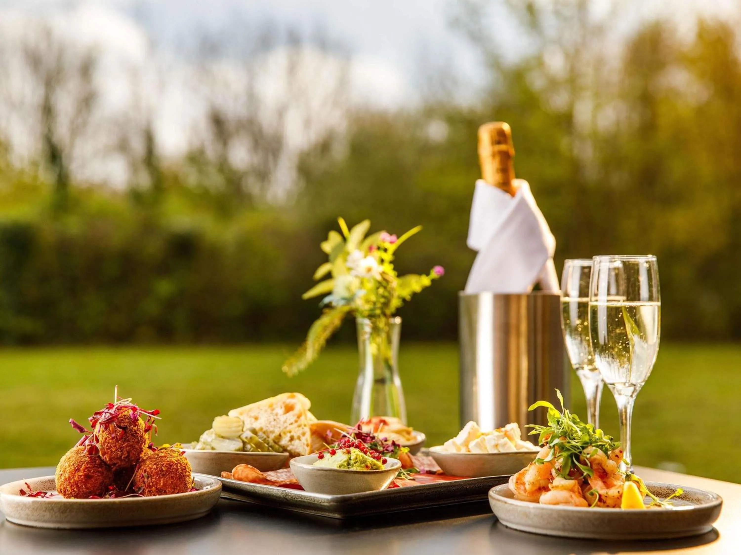 Other in Mercure Cardiff North Hotel