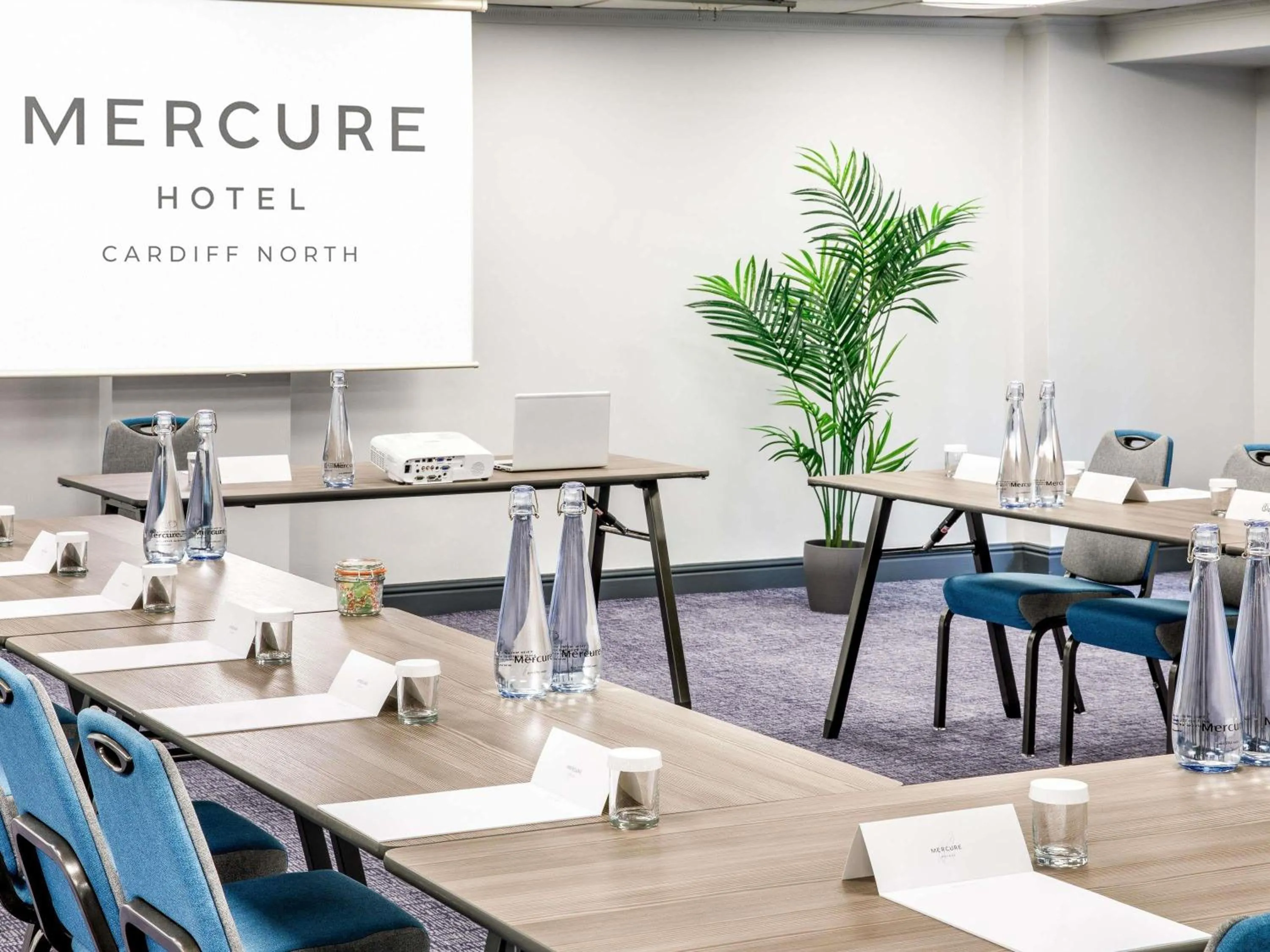 Meeting/conference room in Mercure Cardiff North Hotel