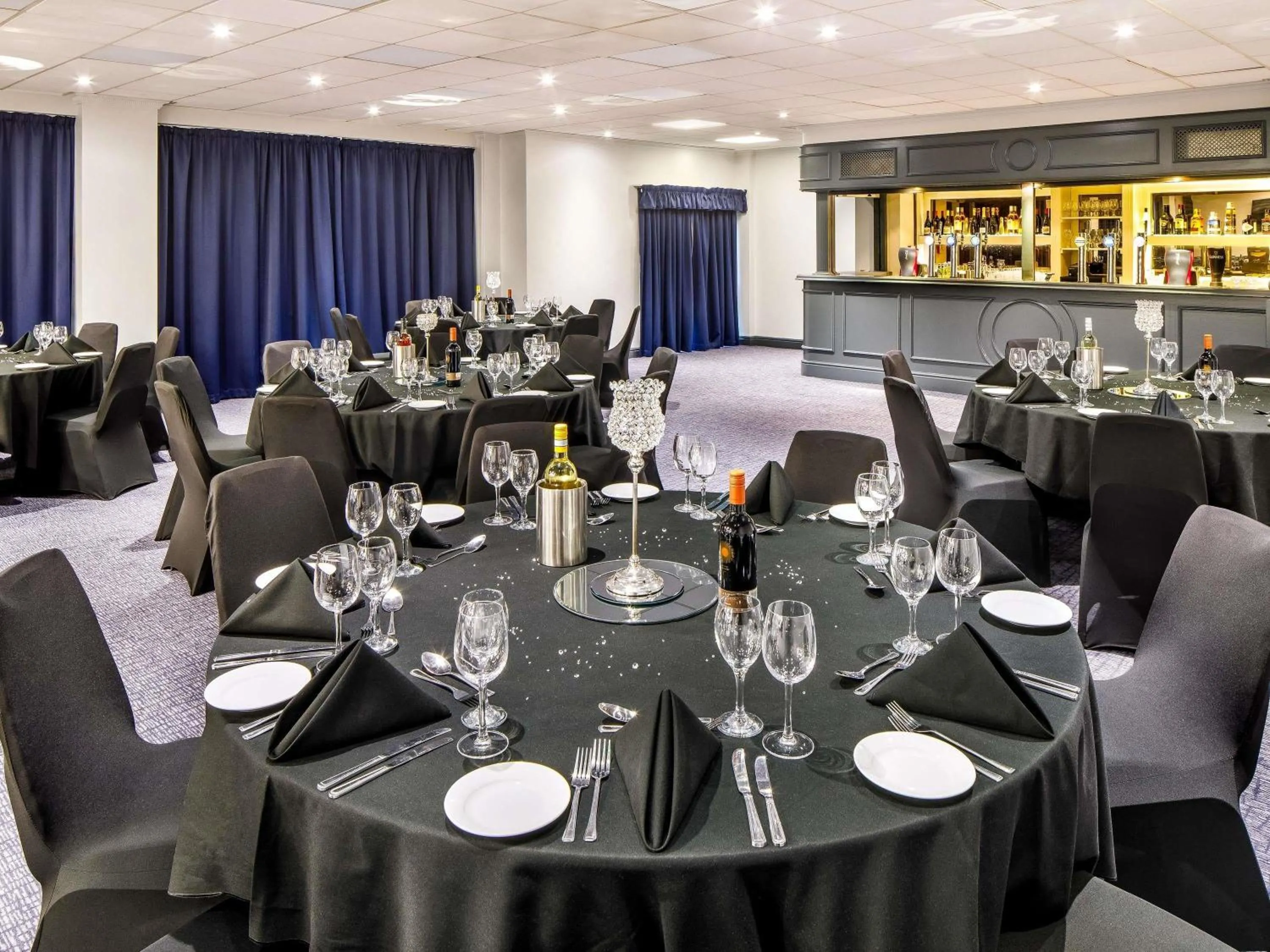 Meeting/conference room in Mercure Cardiff North Hotel