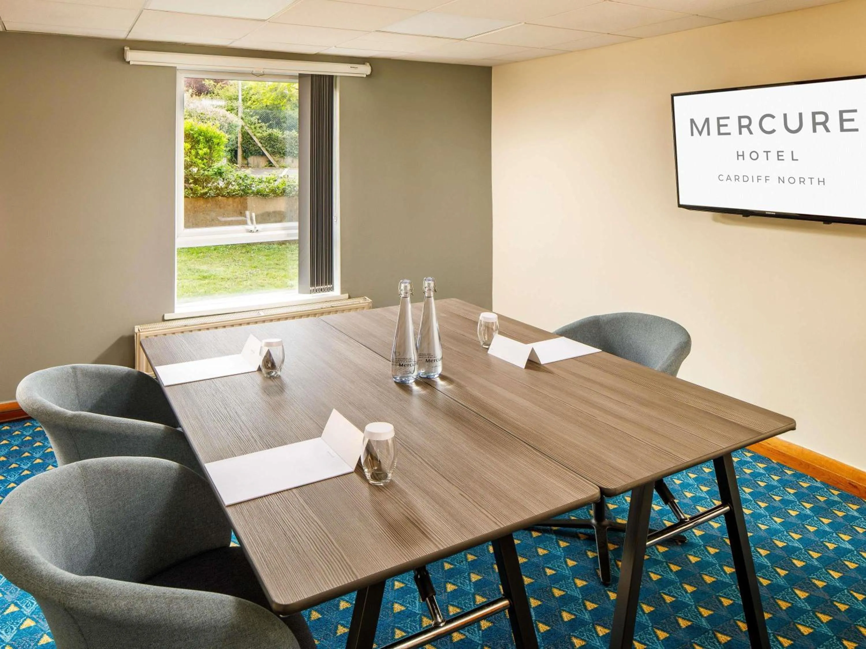 Meeting/conference room in Mercure Cardiff North Hotel