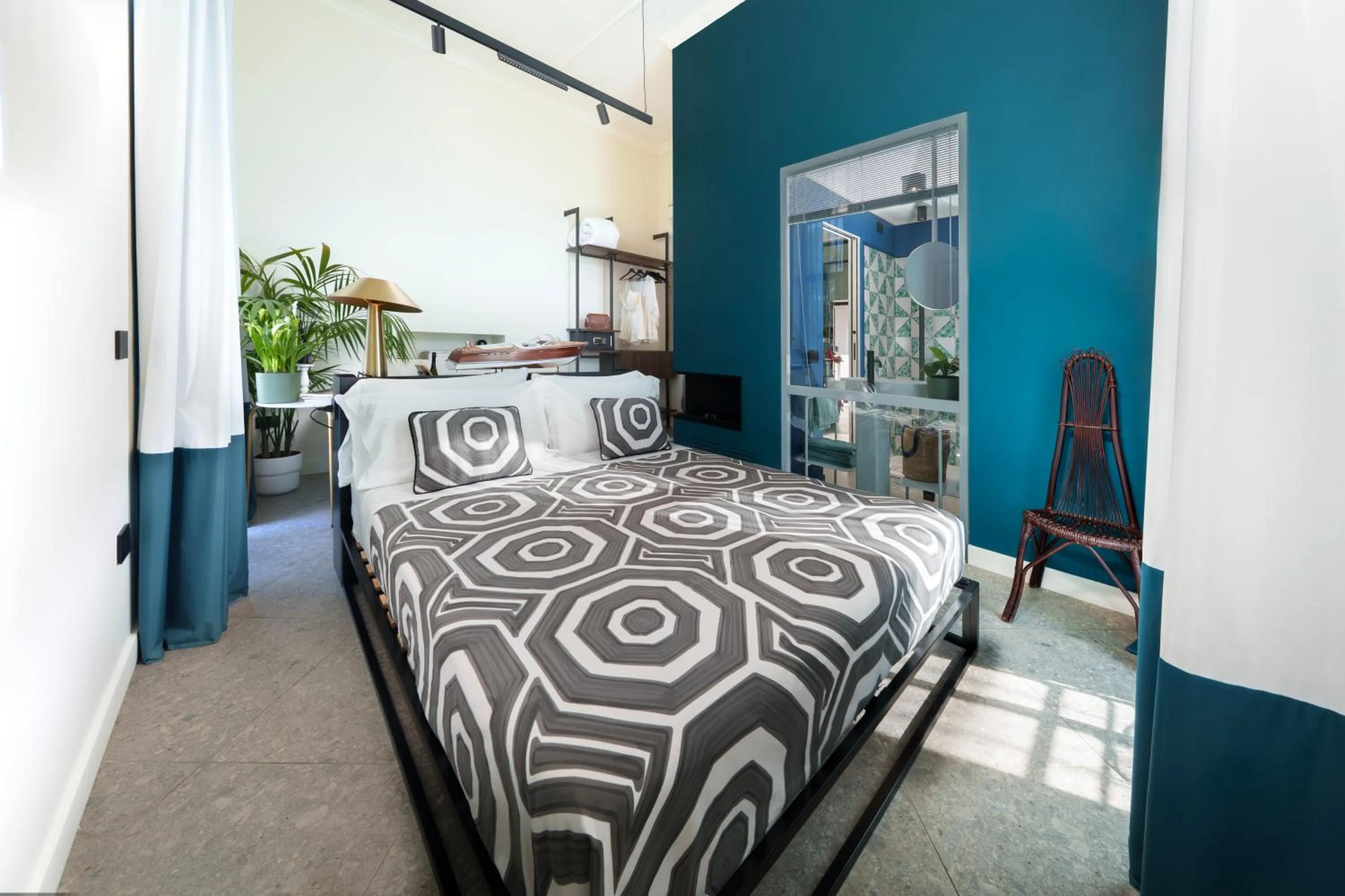 Bed in 1912 Relais - Sorrento Coast