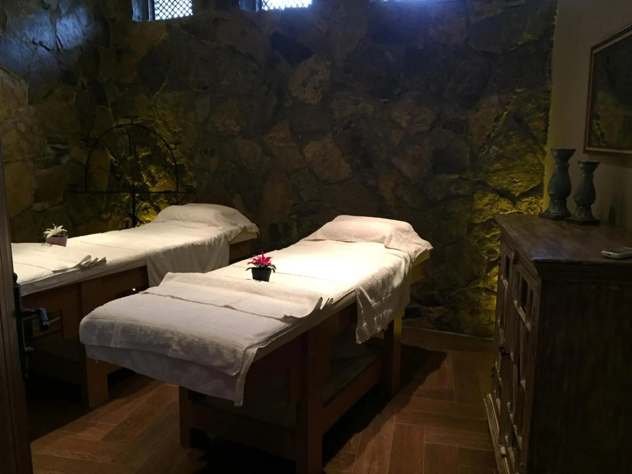 Spa and wellness centre/facilities in Liona Hotel & SPA