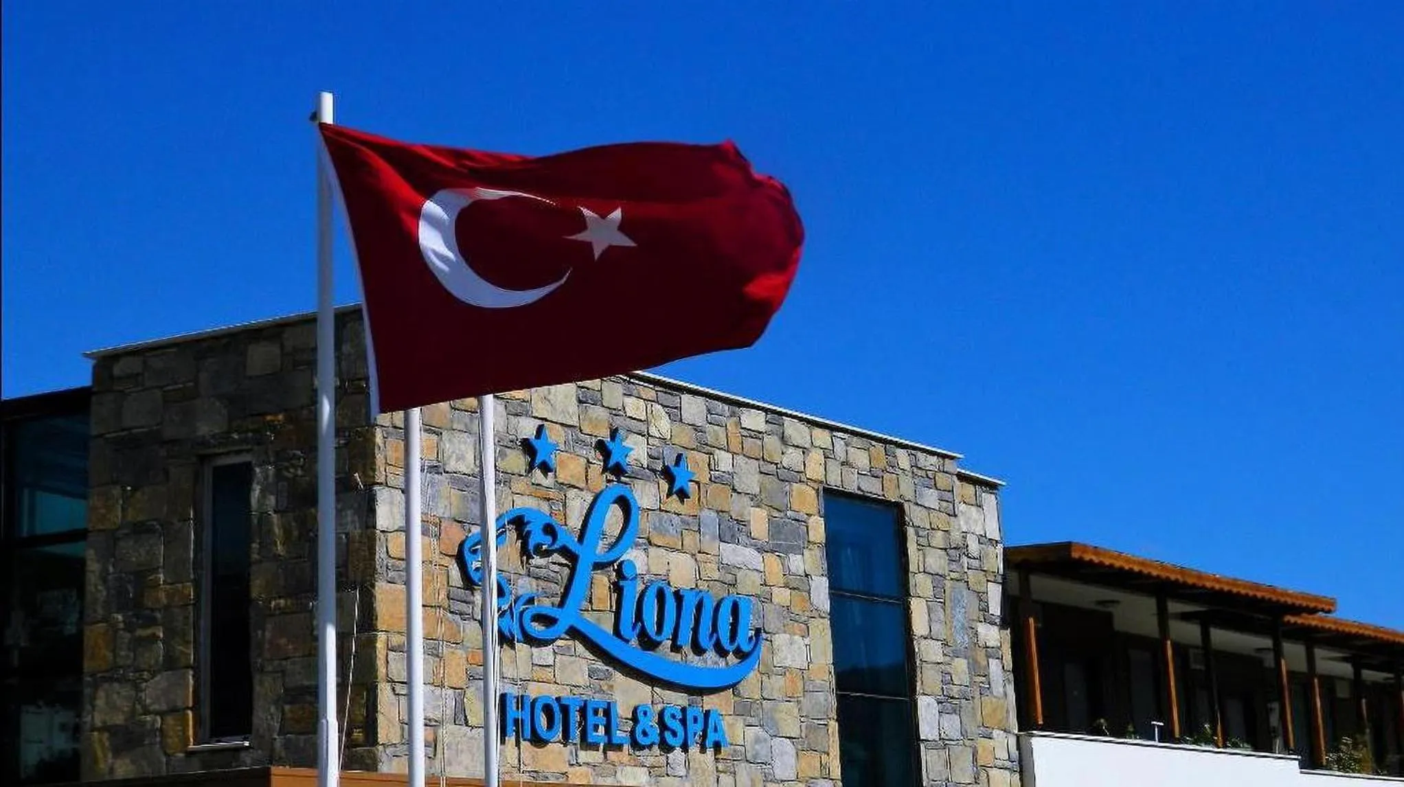 Property building in Liona Hotel & SPA