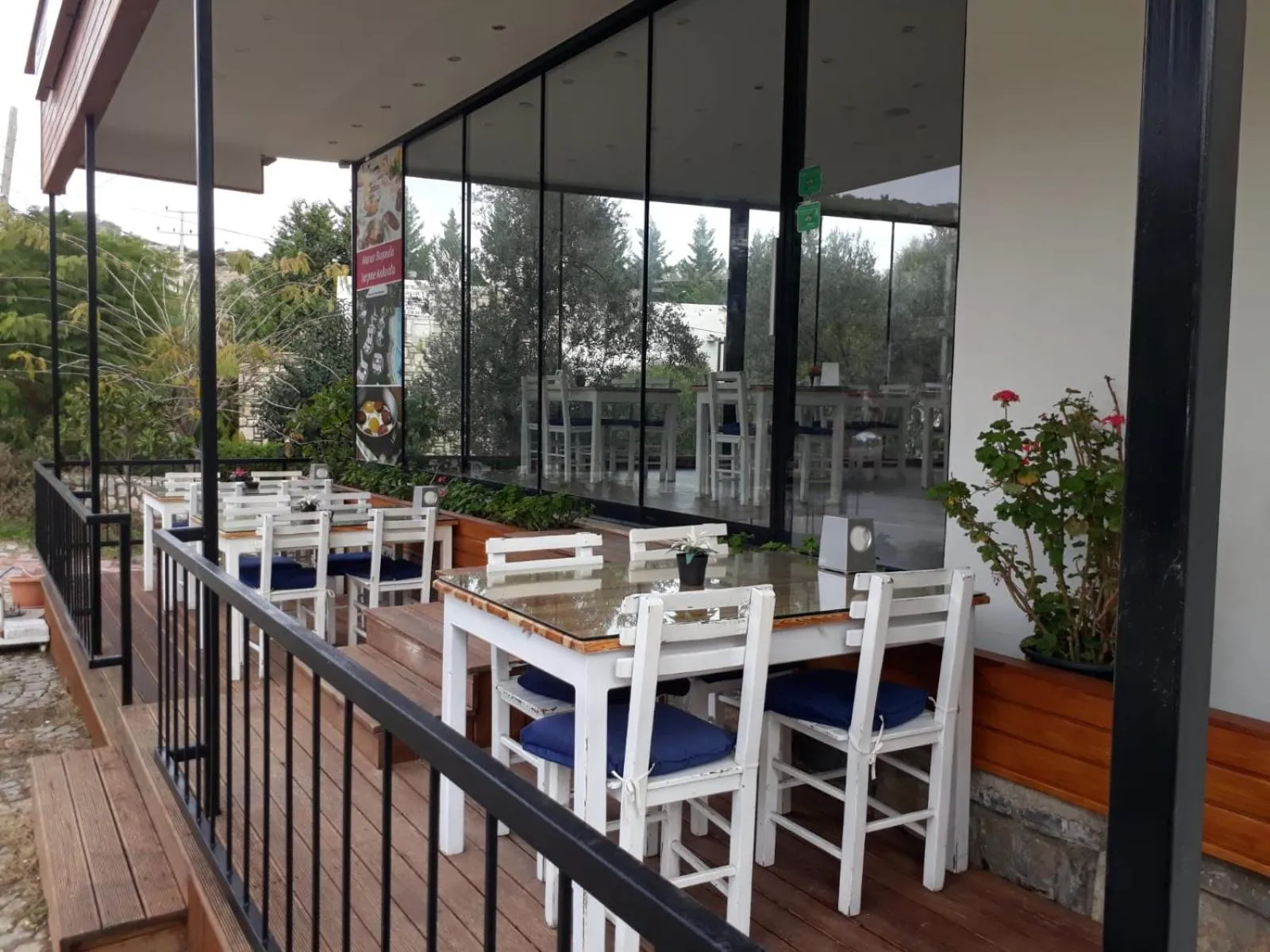 Restaurant/places to eat in Liona Hotel & SPA