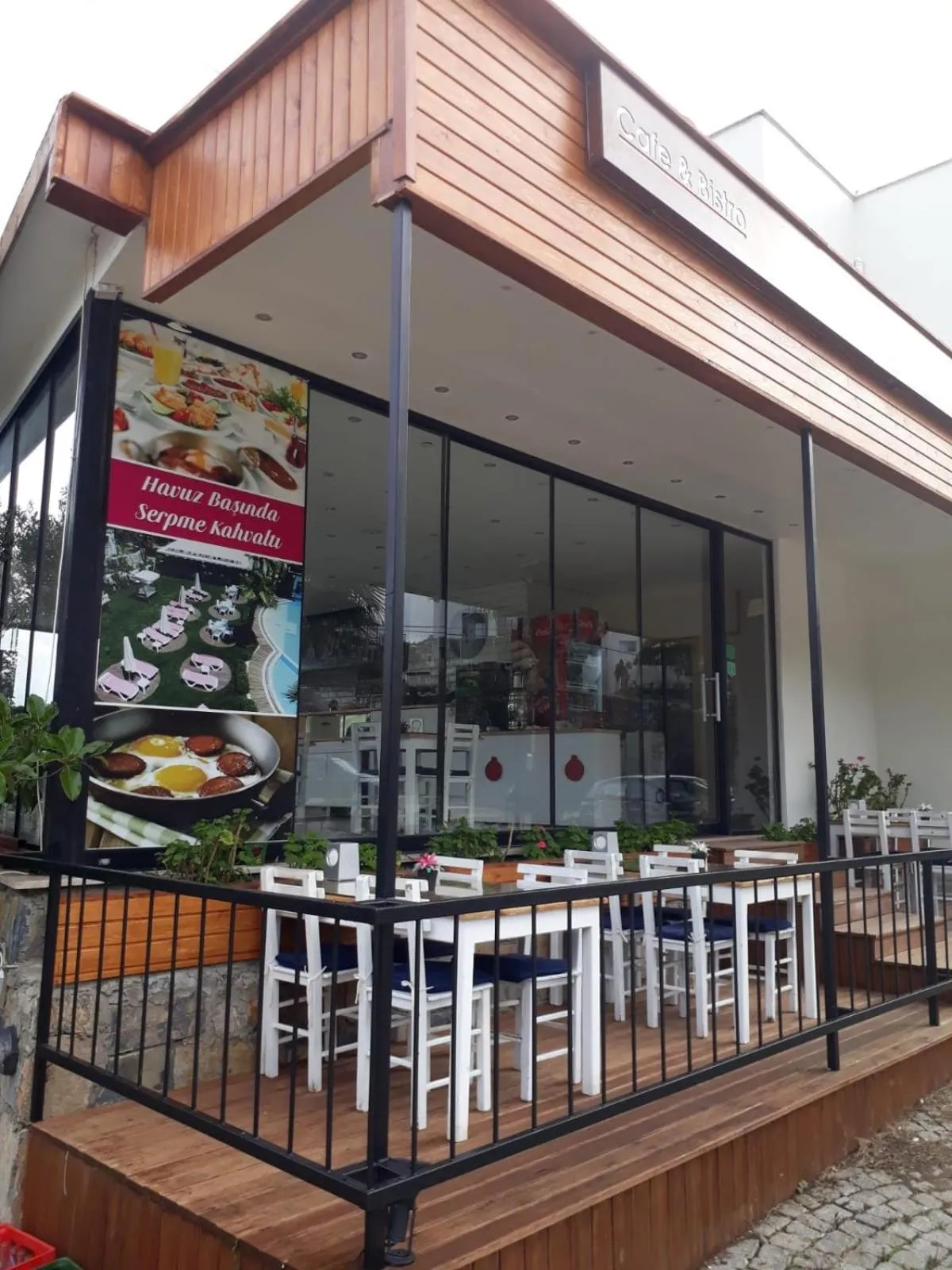 Restaurant/places to eat in Liona Hotel & SPA