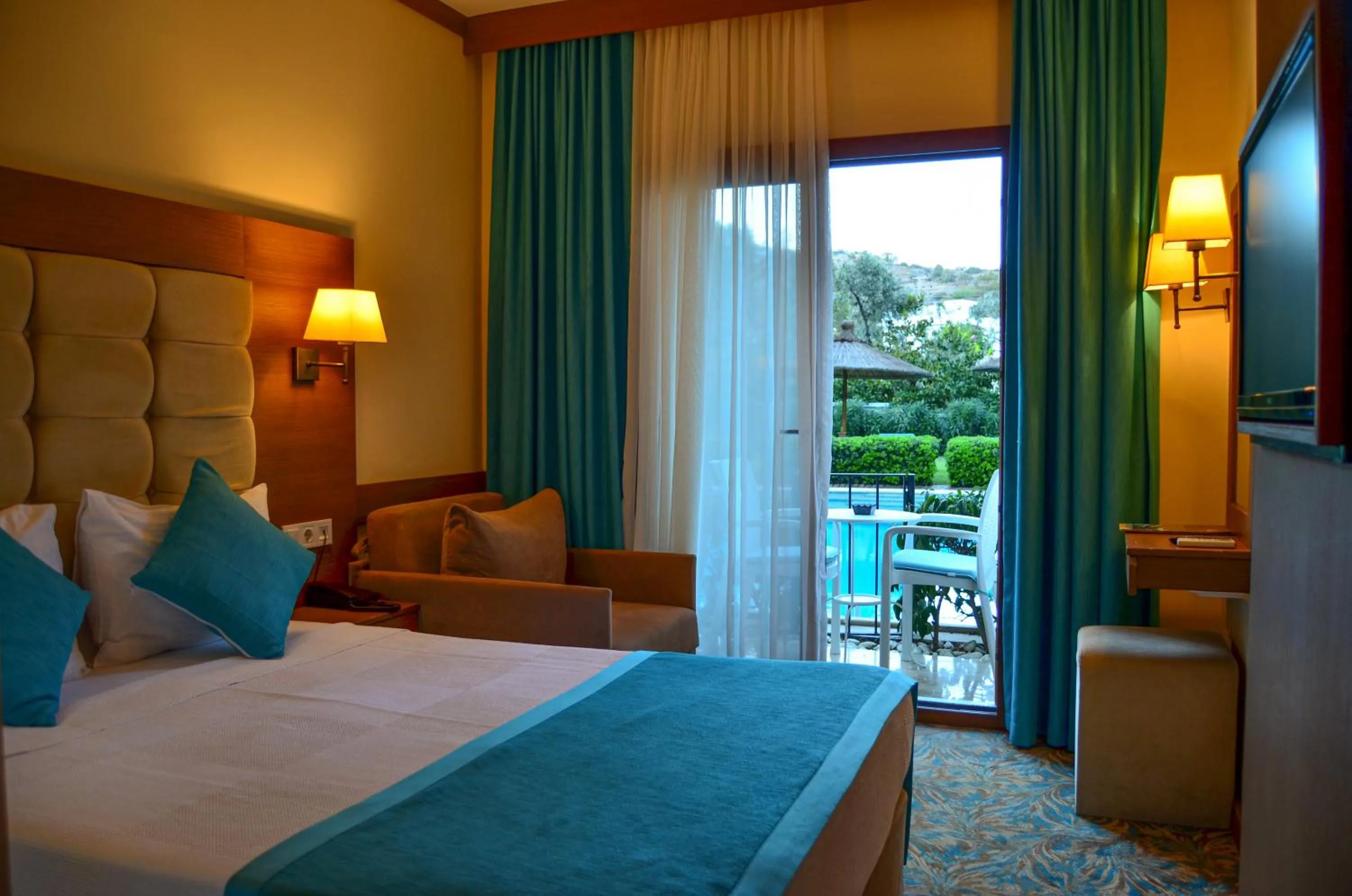 Bed in Liona Hotel & SPA