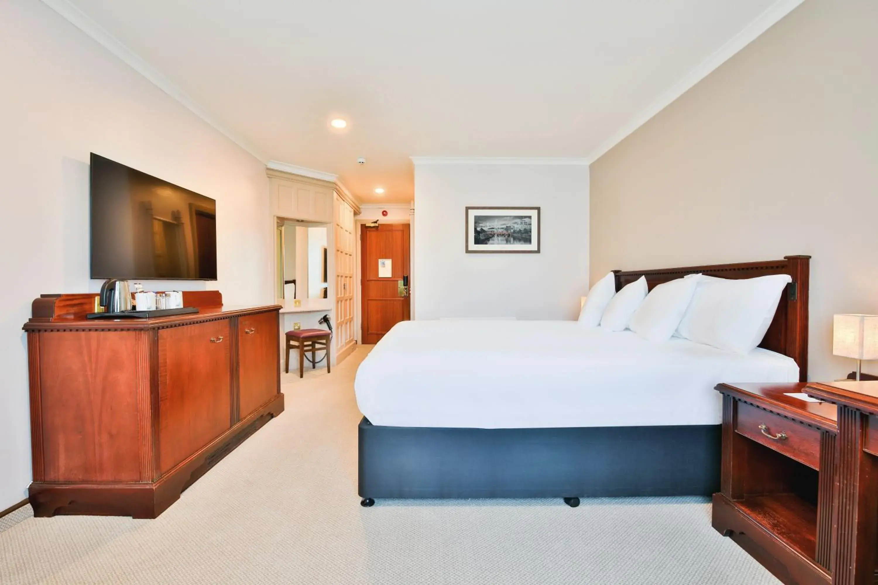 Standard Lakeside Double in The Copthorne Hotel Cardiff Standard Lakeside Double in The Copthorne Hotel Cardiff