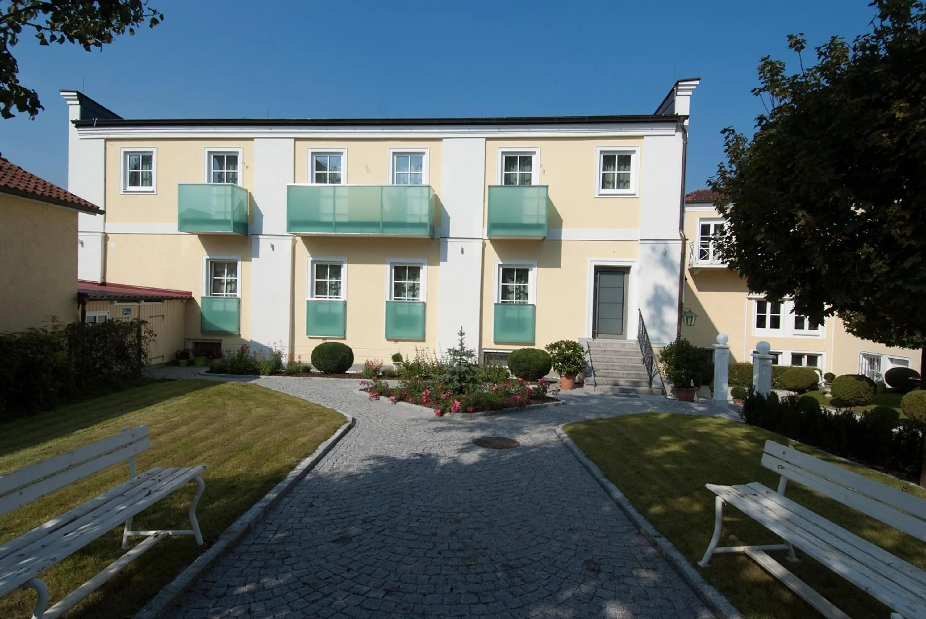Property building in Hotel Biedermeier Hof
