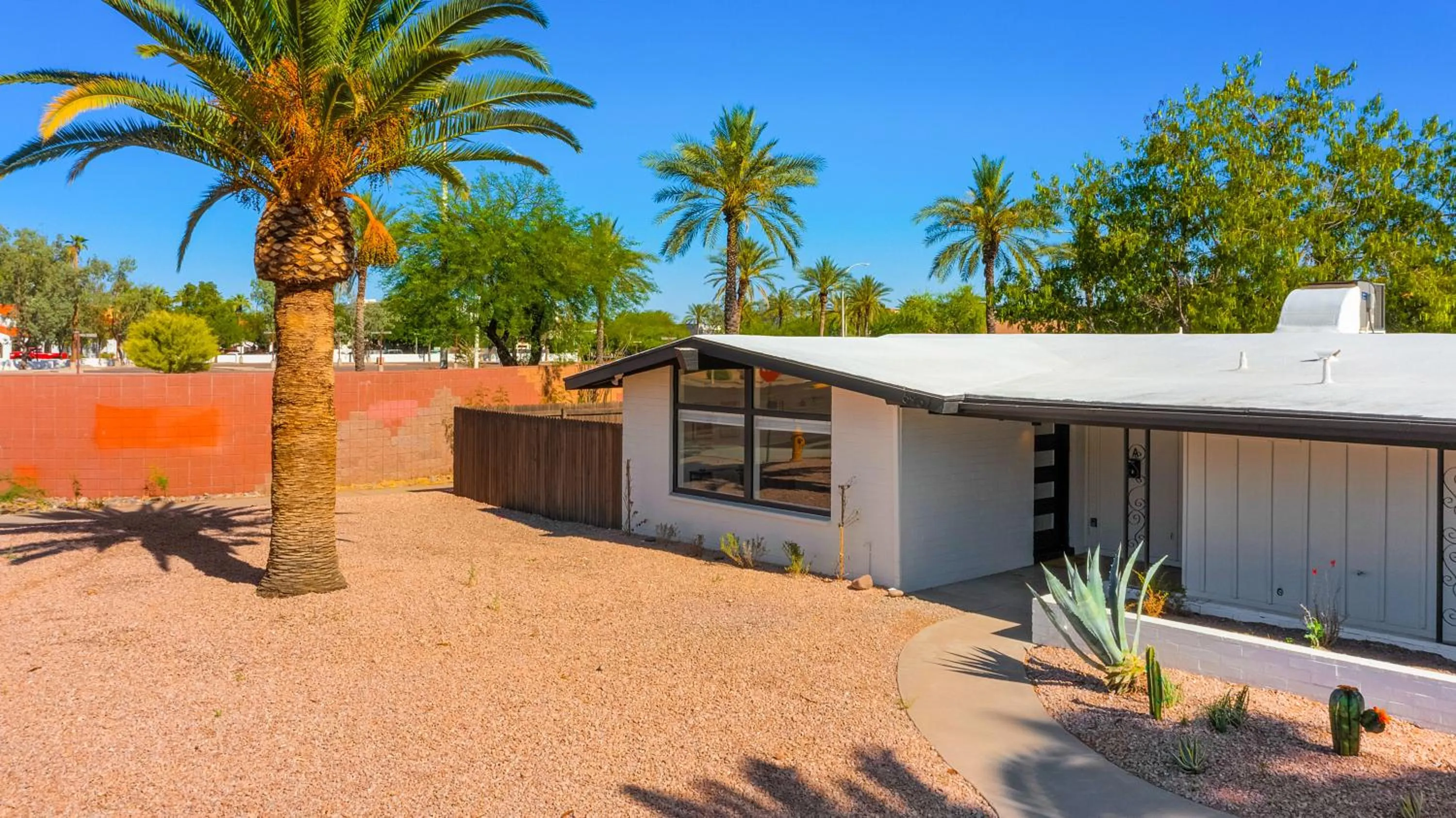 Property building in Heart of Old Town Scottsdale - walk to nightlife