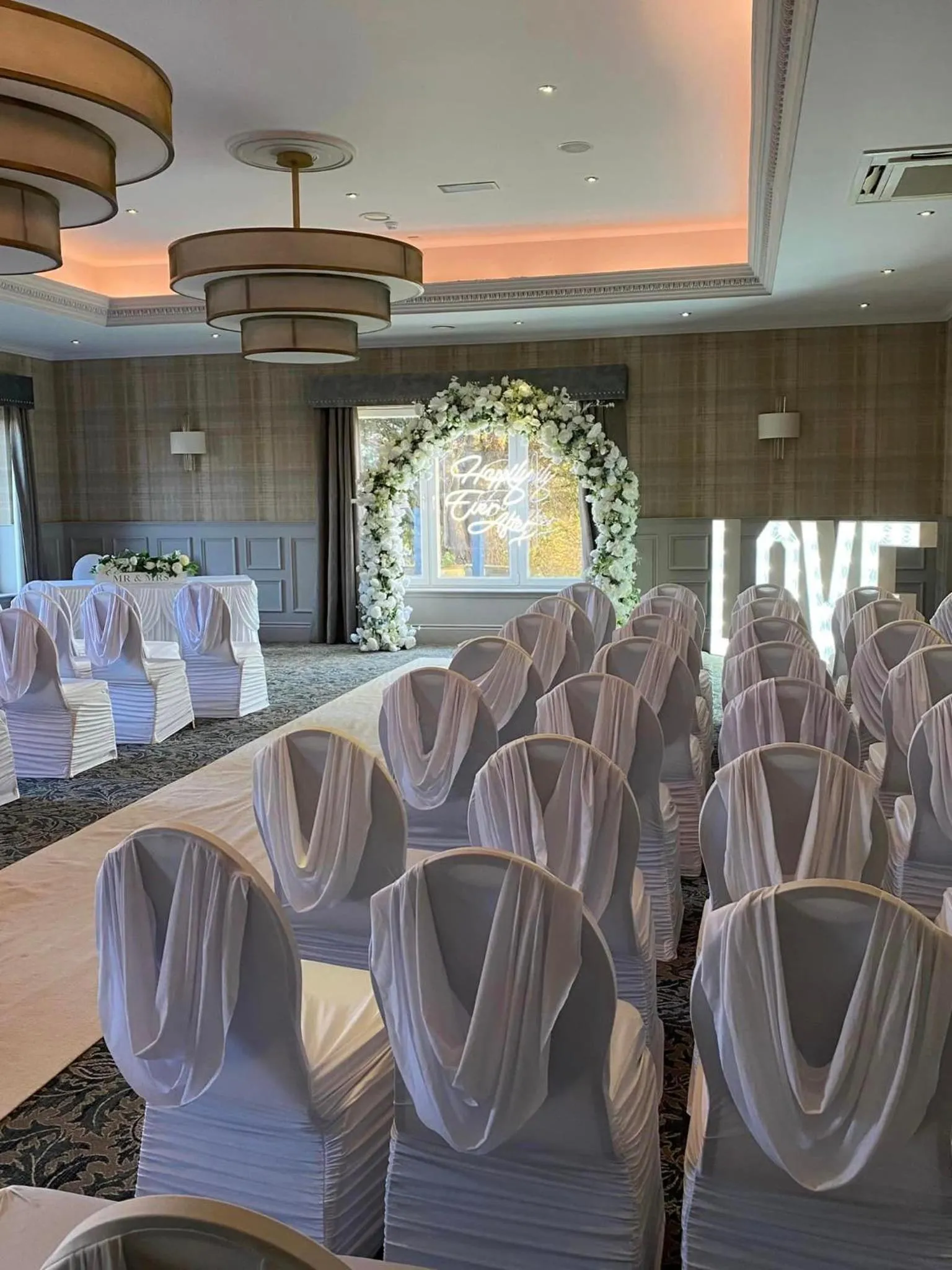 wedding in The Fenwick Hotel